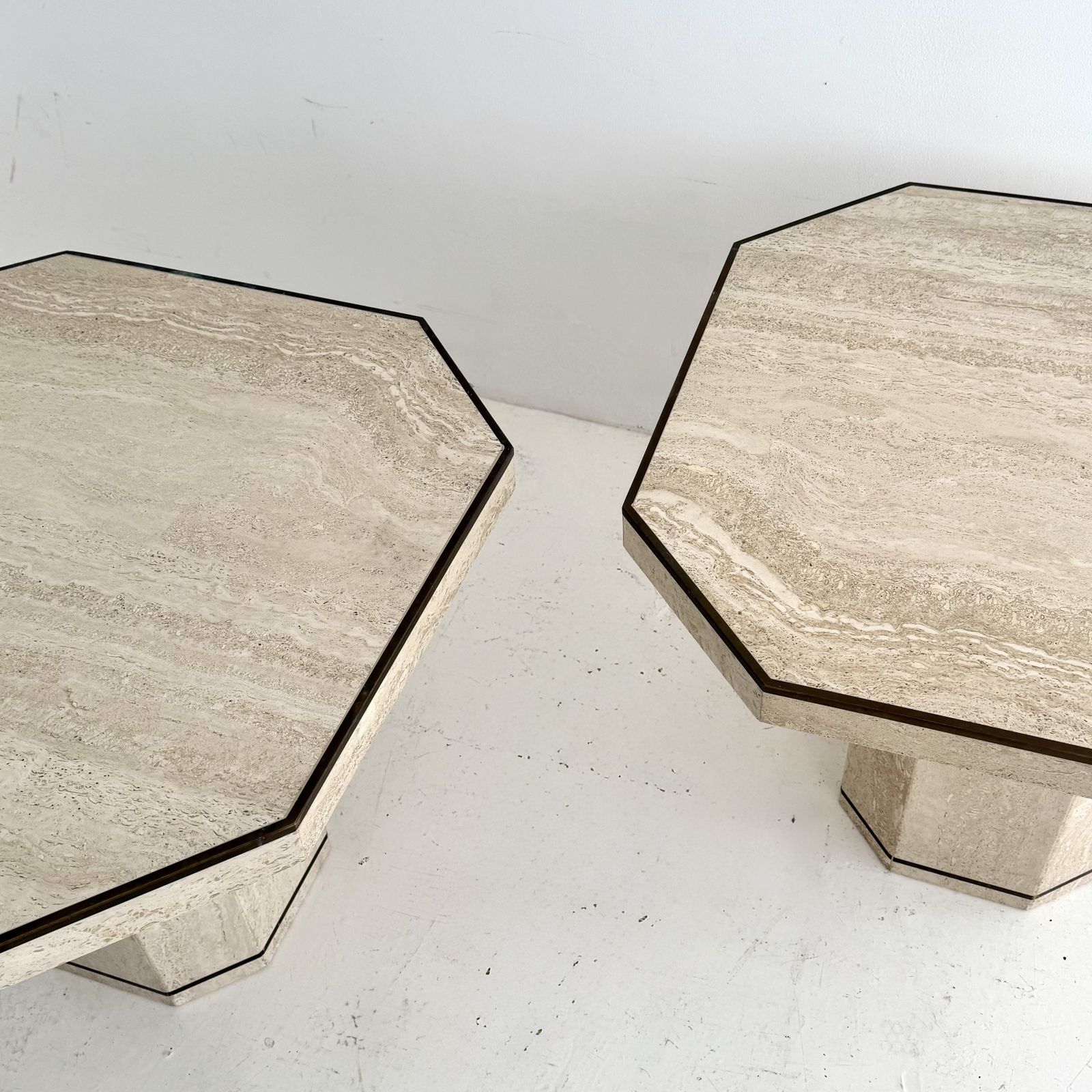A Pair Of 1970s Brass & Travertine Willy Rizzo Side Tables photo Furniture