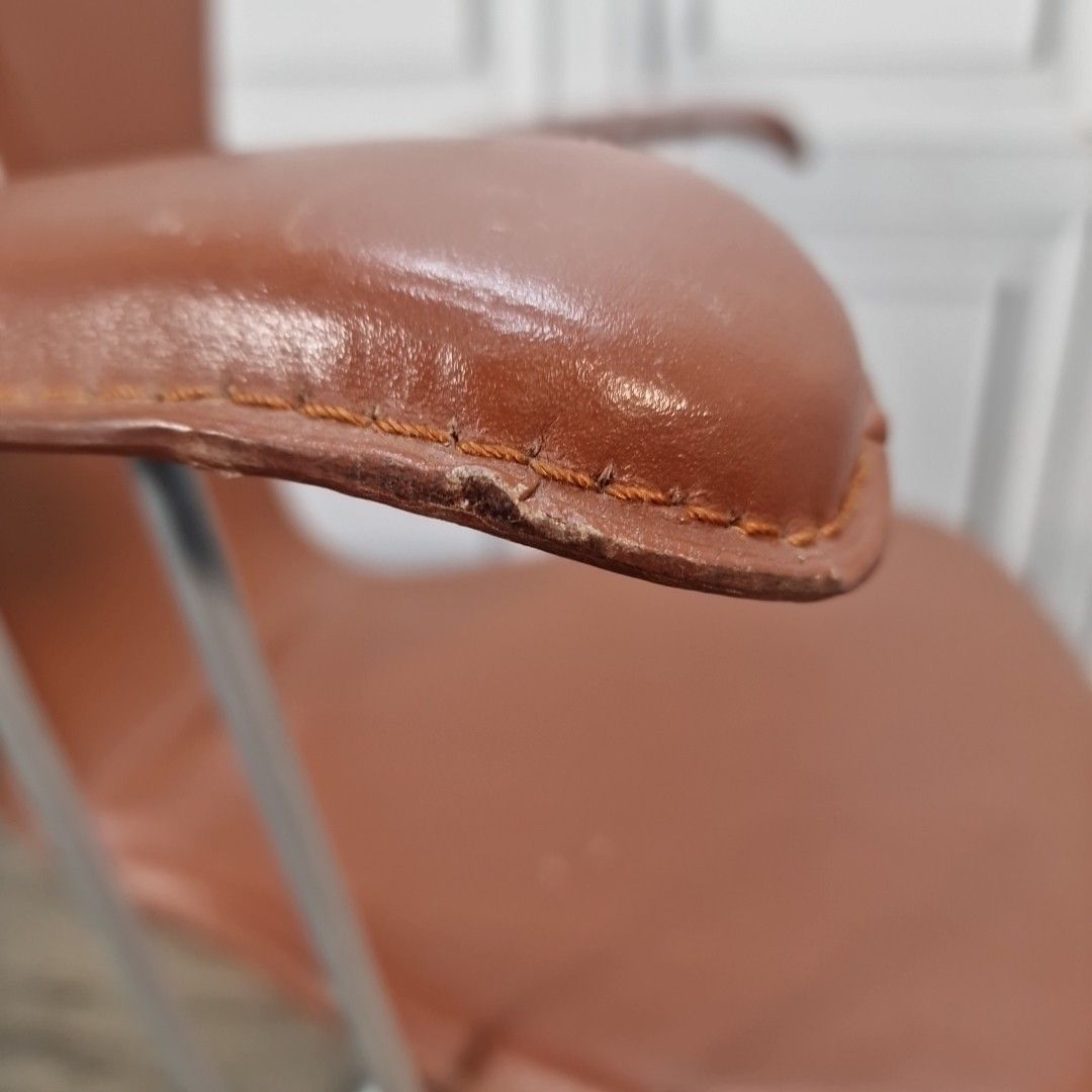 Furniture Vintage Office Chair Swivel Desk Seat Retro Arne Jacobsen Style Syver 7 Repro photo