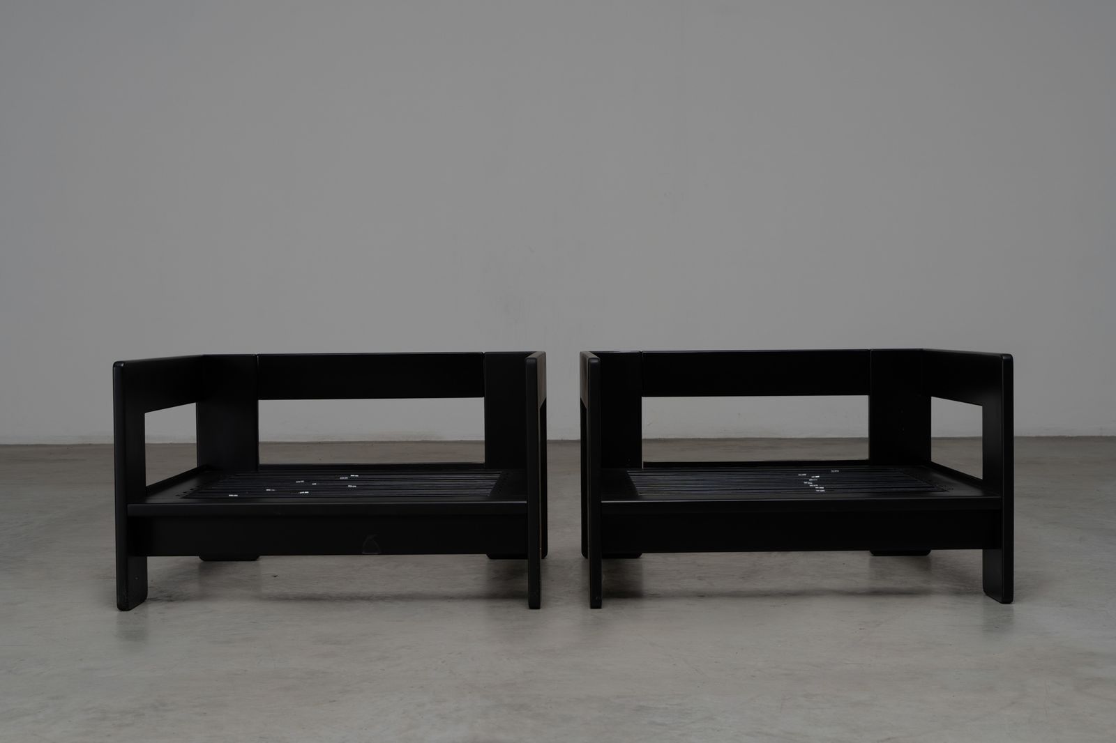 photo buy A Pair Of Early Edition Bastiano Armchairs   Afra And Tobia Scarpa For Gavina