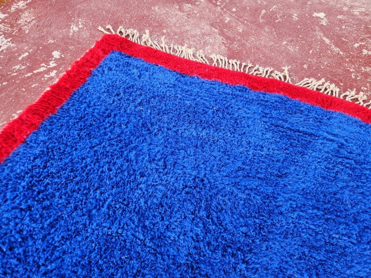 Bold Blue Beni Ourain Rug 250x180 Cm – Handmade Moroccan Wool photo buy