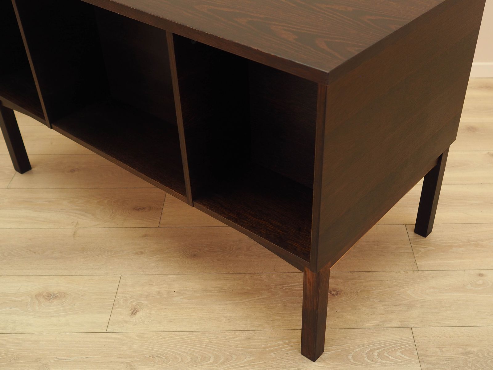 photo buy Eiken bureau, Deens design, jaren 1970, gemaakt in Denemarken