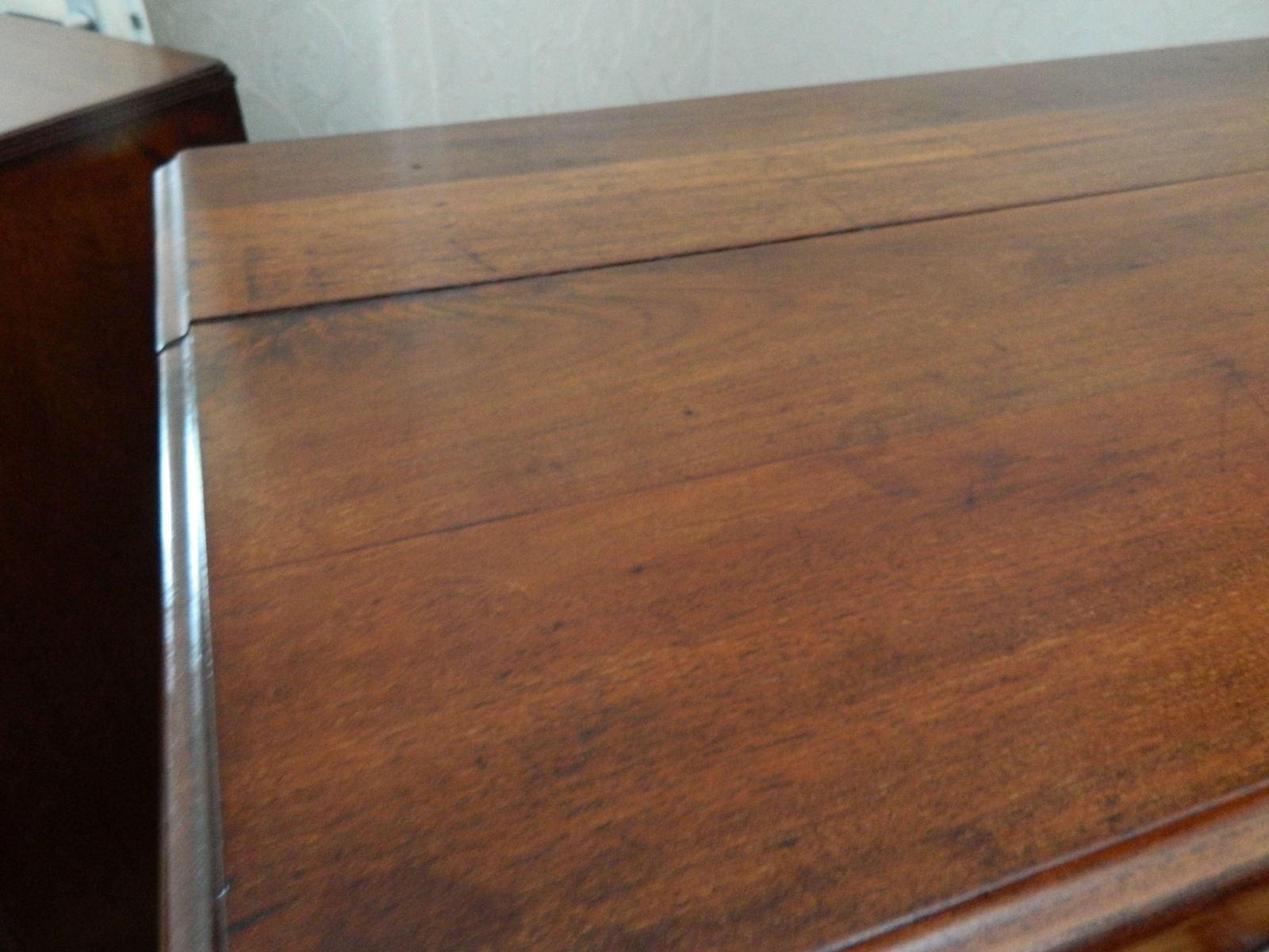 755.0 Victorian Mahogany Chest Of Drawers photo