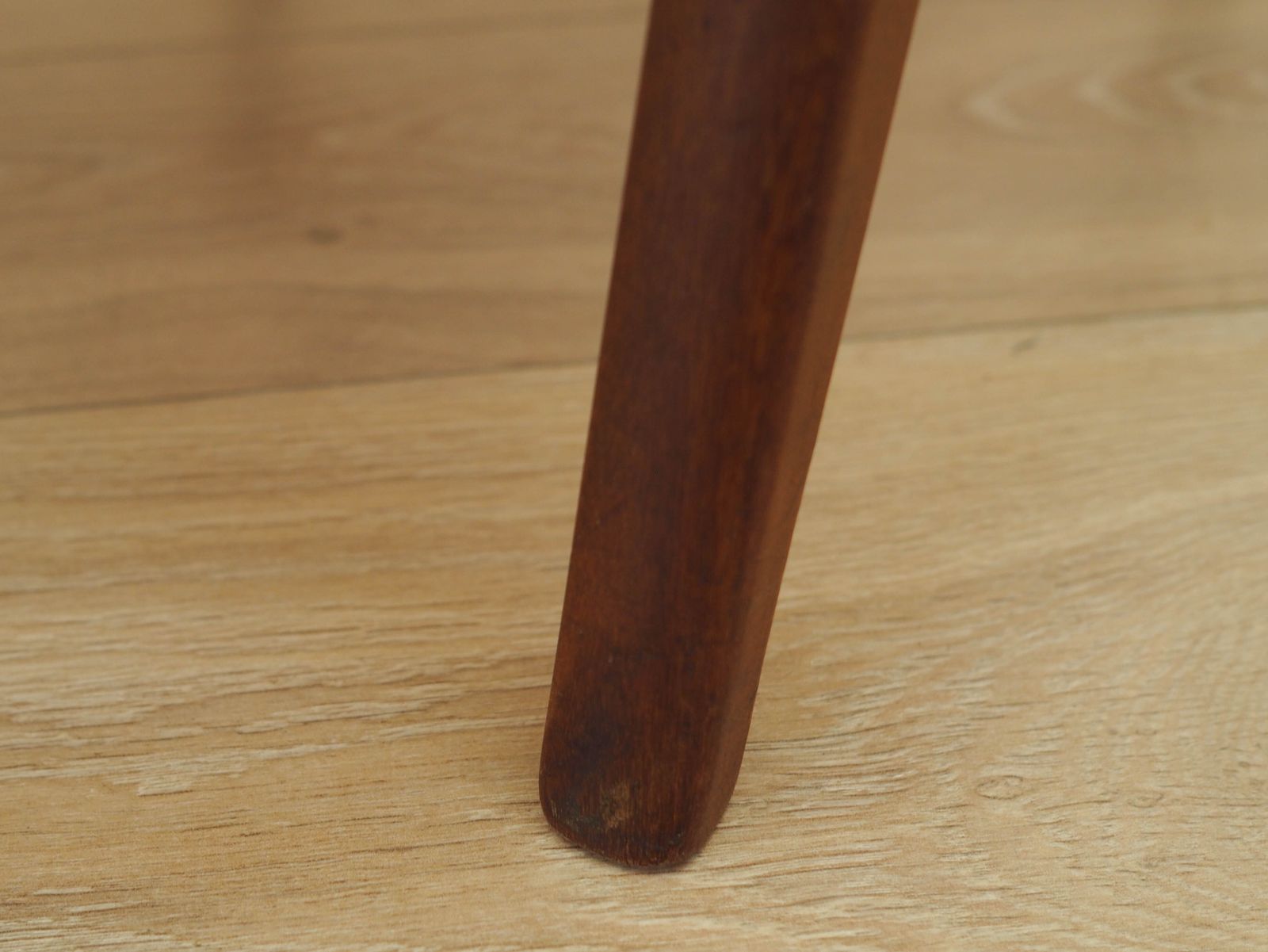 photo vintage Teakhouten fauteuil, Deens design, jaren 1960, gemaakt in Denemarken