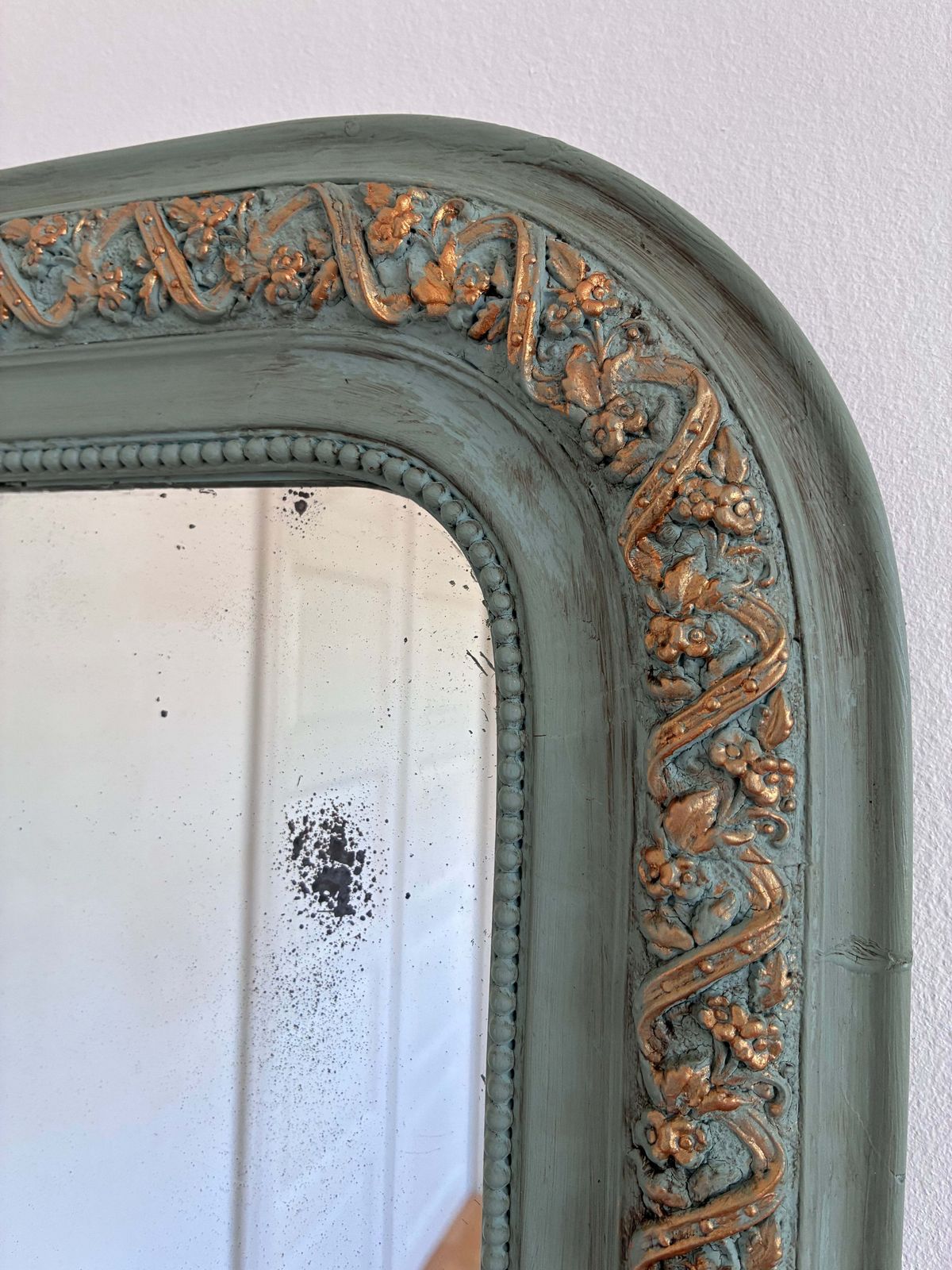 Antieke Franse Louis Philippe-spiegel – groen en goud, 19e eeuw photo furniture