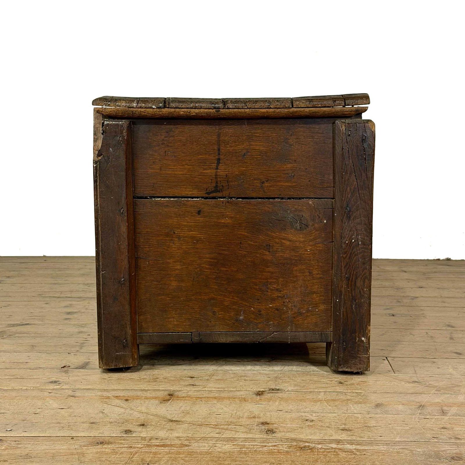 Antique Early Welsh Oak Large Coffer | Antique Coffer | Antique Furniture | Antiques | Antique Storage (M 6906) photo vintage