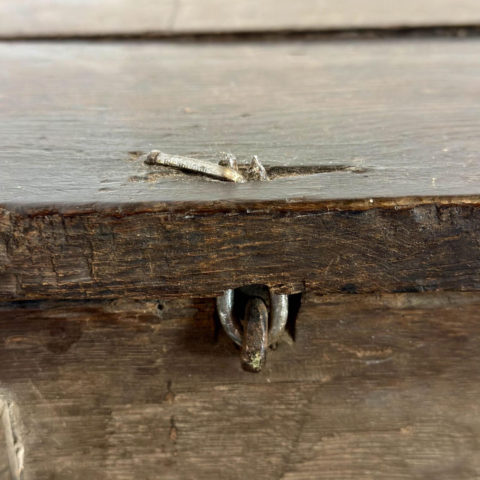 695.0 Antique Early Welsh Oak Large Coffer | Antique Coffer | Antique Furniture | Antiques | Antique Storage (M 6906) photo