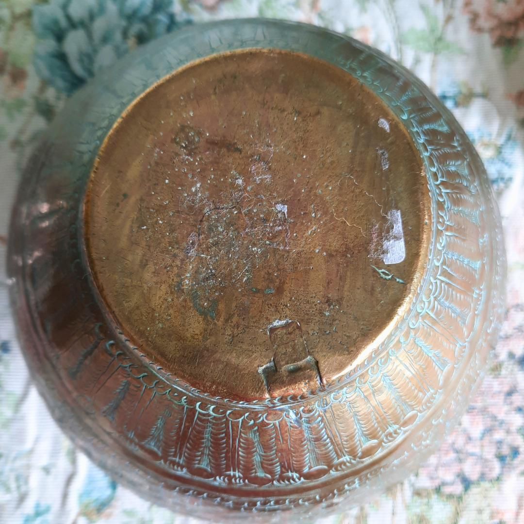 Antique Indian Hand Engraved Brass Jardiniere Plant Pot Ruffled Rim H 5.5'' photo vinterior