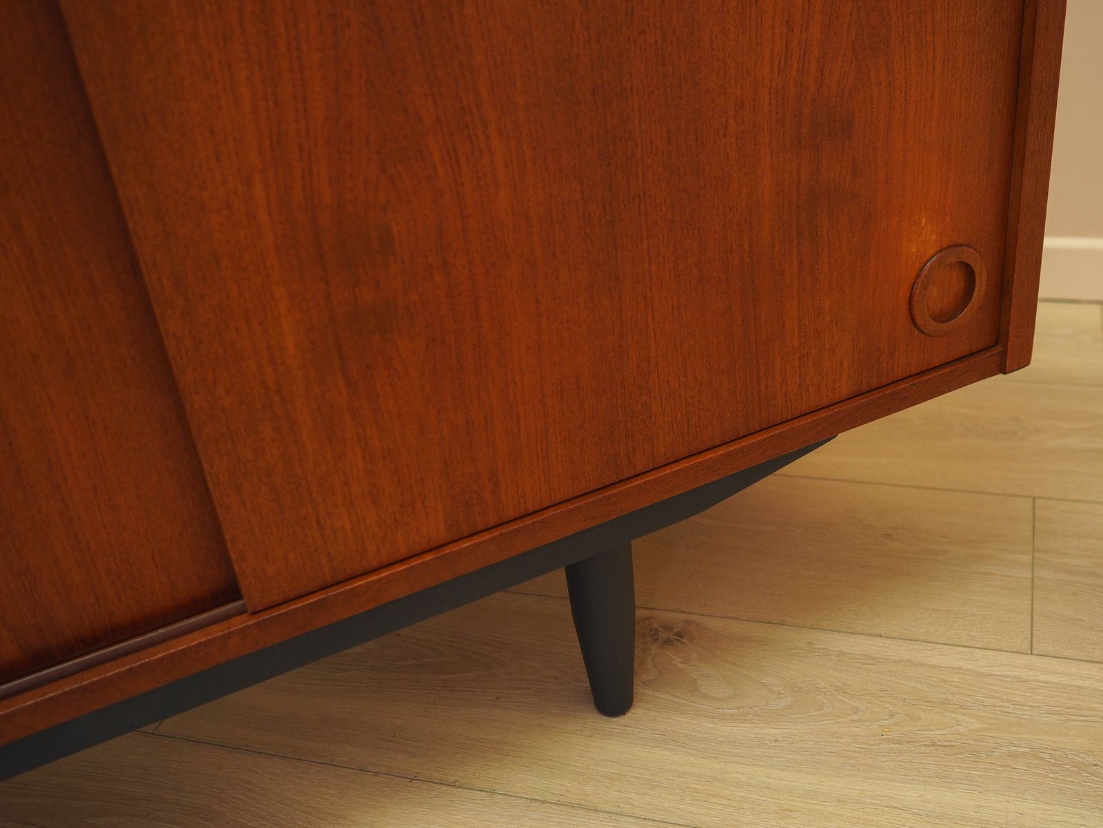 photo buy Teakhouten dressoir, Deens design, jaren 1970, gemaakt in Denemarken