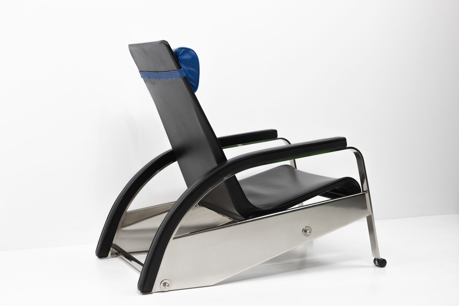 photo vinterior Jean Prouvé, Grand Repos D80 By Tecta, 1980s