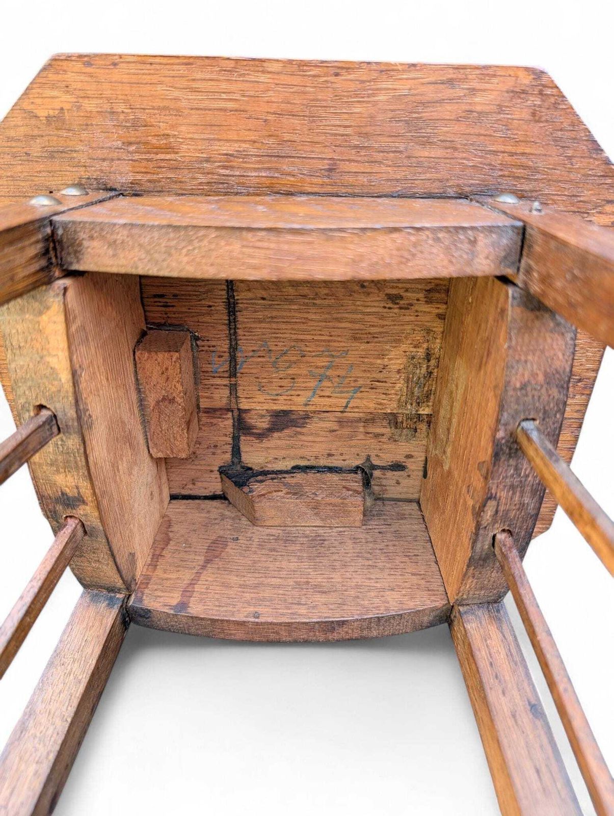 photo vinterior Small Arts And Crafts Oak Plant Stand Side Table Antique