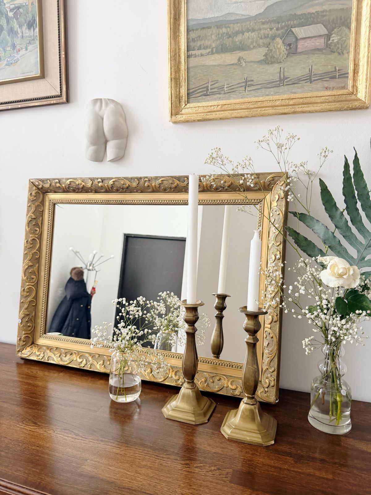 Spiegel met houten lijst, midden 20e eeuw photo for sale