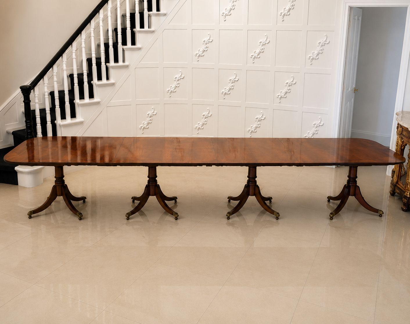 Antique English Mahogany Banquet Dining Table 22/24 Seater 4 Pedestal 3 Leaves 75 X 130 X 554 Cm photo for sale