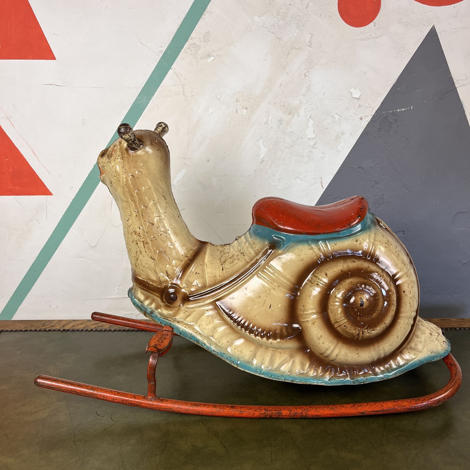 449.0 1940s Metal Mobo Rocking Snail photo
