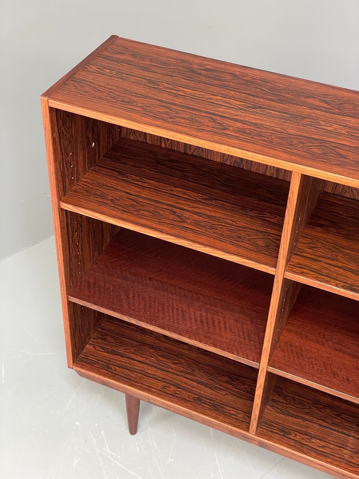 photo vintage Vintage Danish 1970s Bookcase Mid Century Shelving Retro Darkwood Eb12067