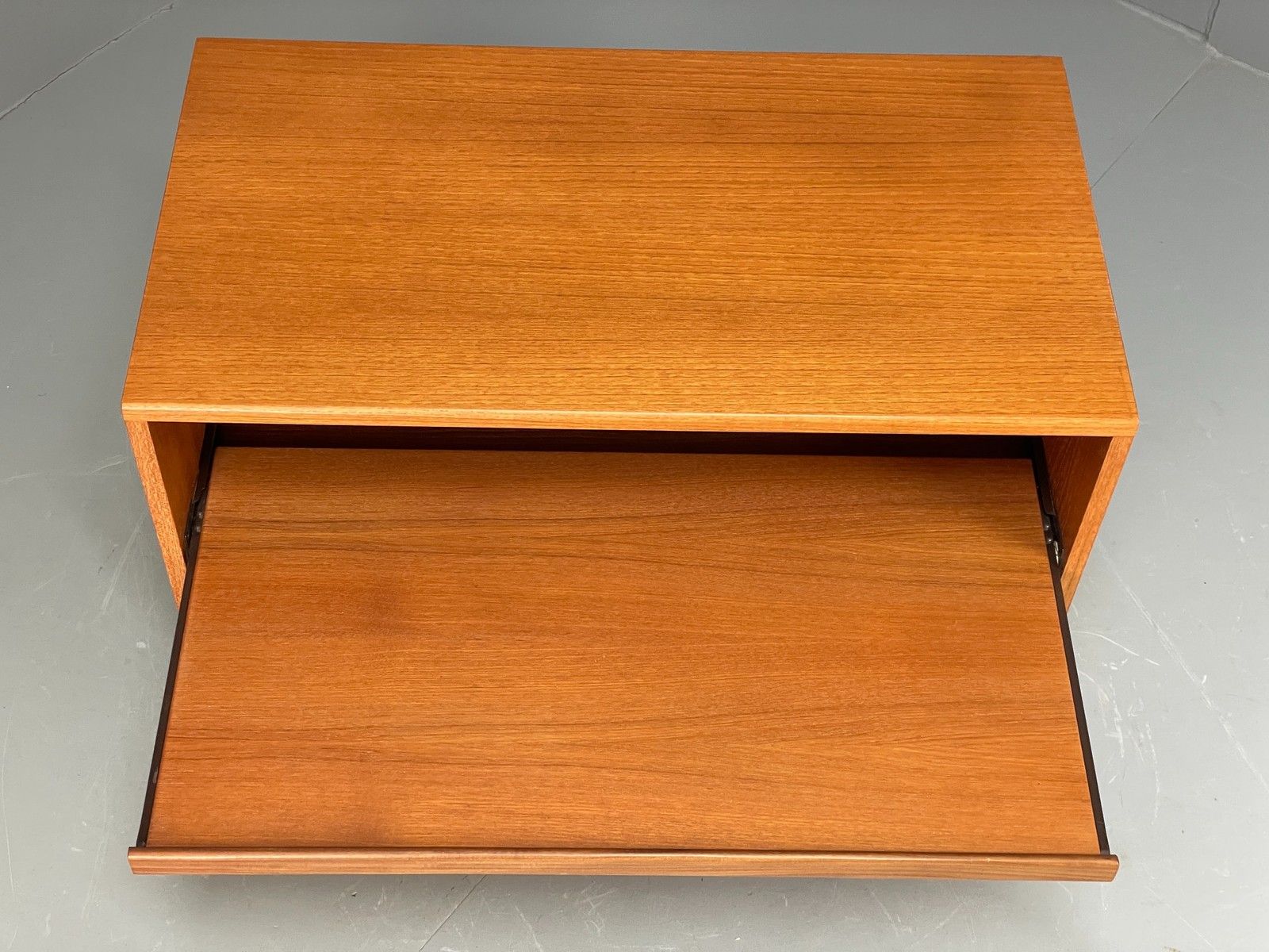 photo buy Vintage Teak Media Unit G Plan 1970s Sliding Shelf Tv Unit Eb12069