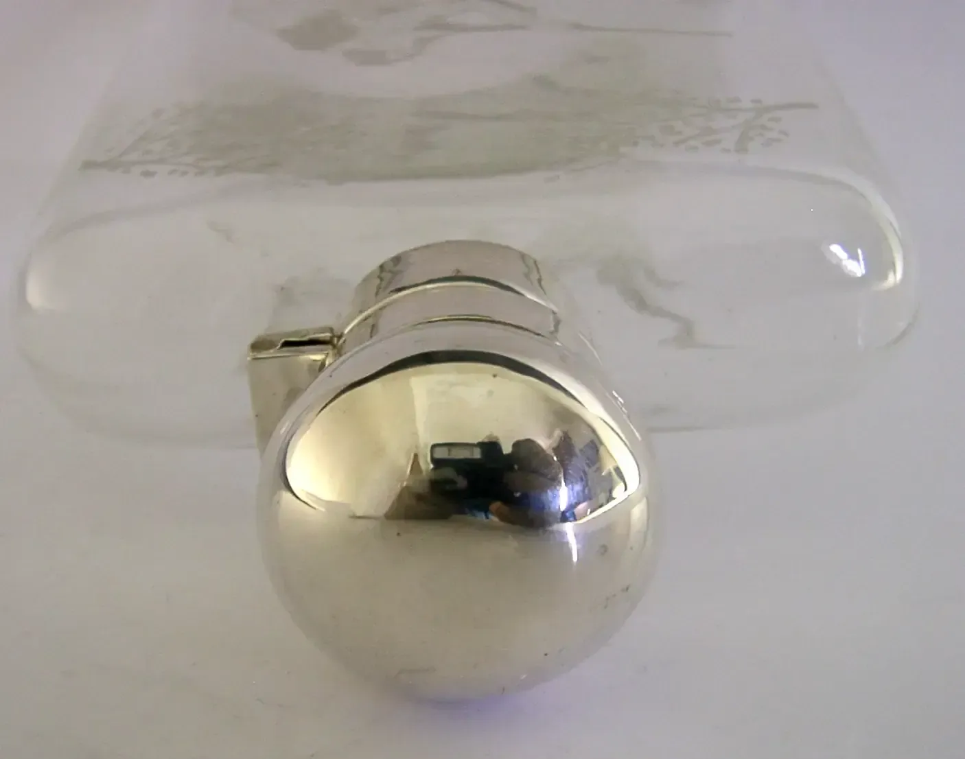 Engelse heupflacon van sterling zilver en gegraveerd glas, Birmingham 2016, jacht, 234g photo vintage