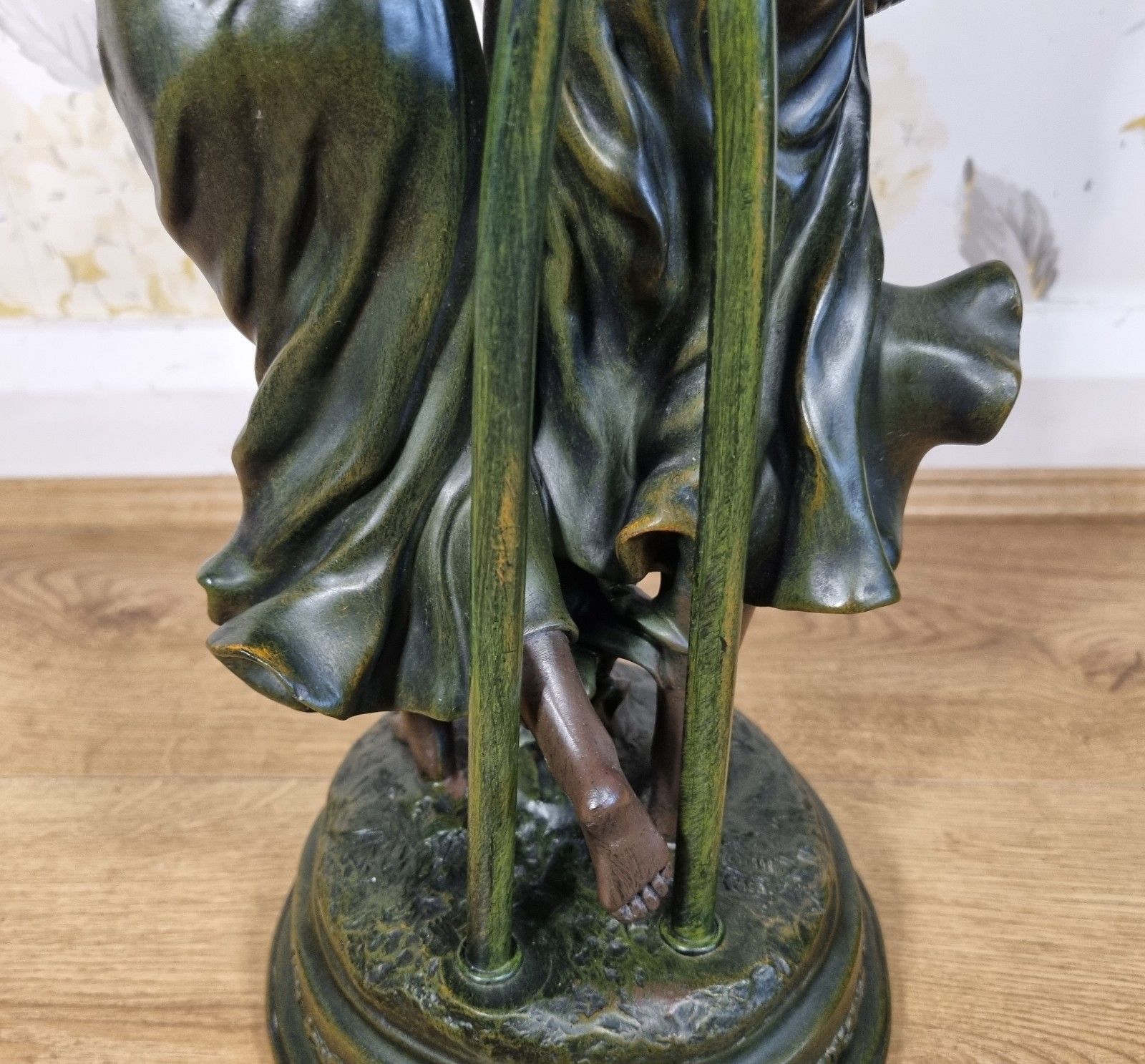 photo vinterior Large Widdop Bingham Art Nouveau Style Table Lamp 2 Figures Ruffle Tulip Shades
