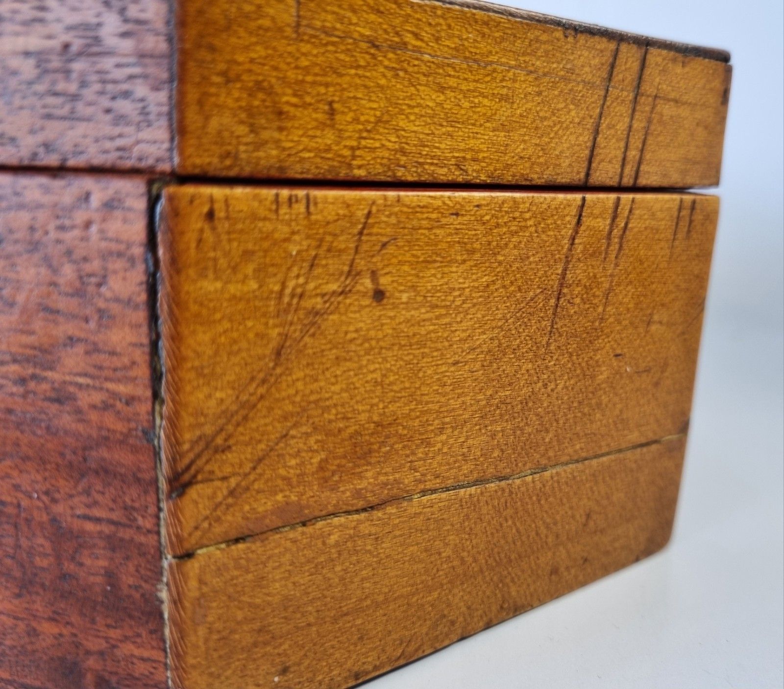 67.0 Eary 20th Century Wooden Inlaid Hexagonal Box Writing Jewellery Georgian Revival photo