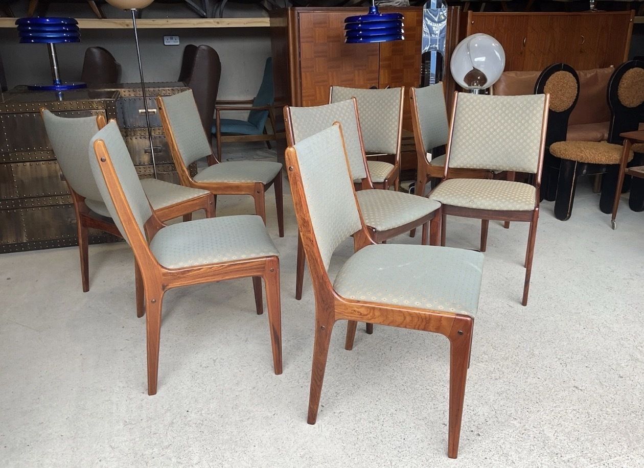 Set Of 8 Danish Dining Chairs By Johannes Andersen For Uldum Møbler