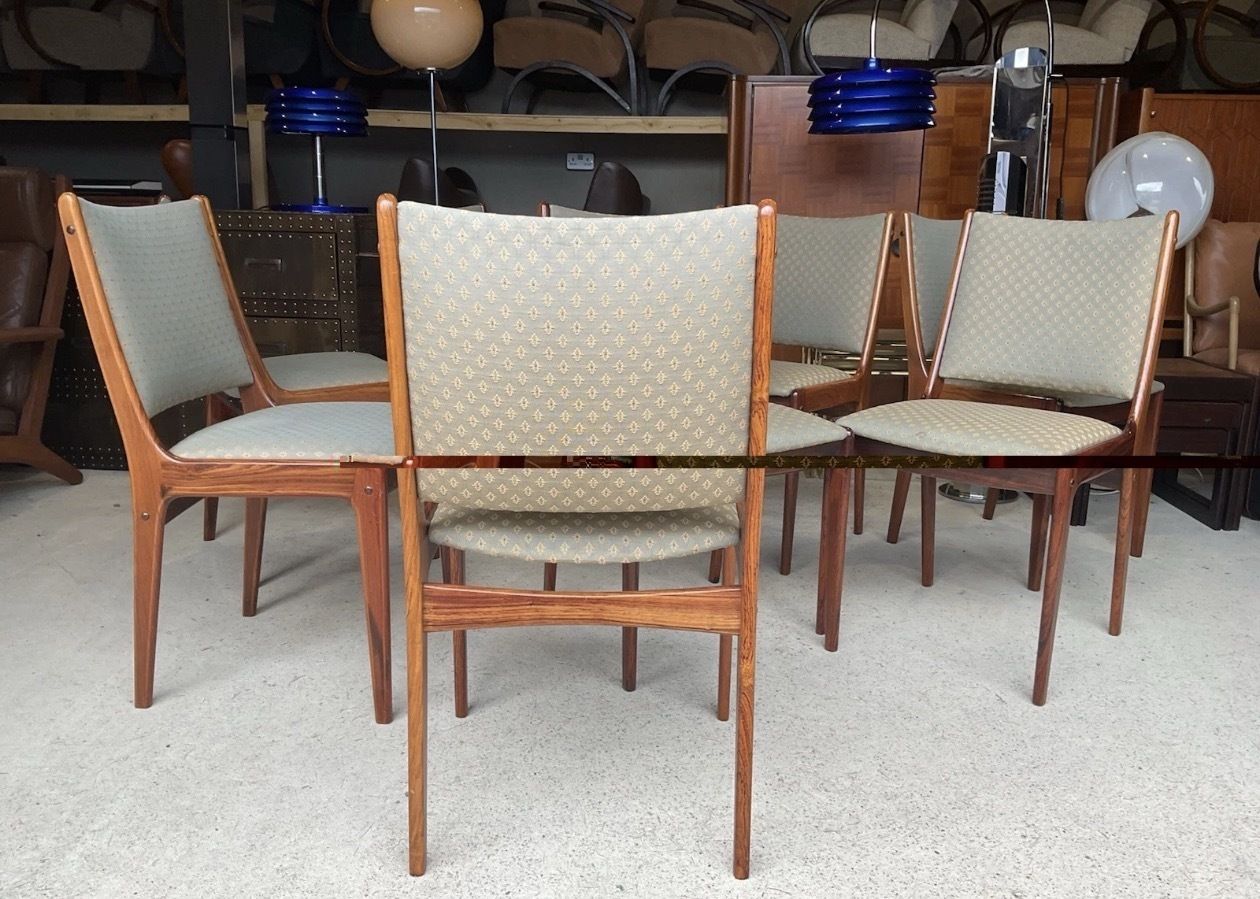 photo buy Set Of 8 Danish Dining Chairs By Johannes Andersen For Uldum Møbler