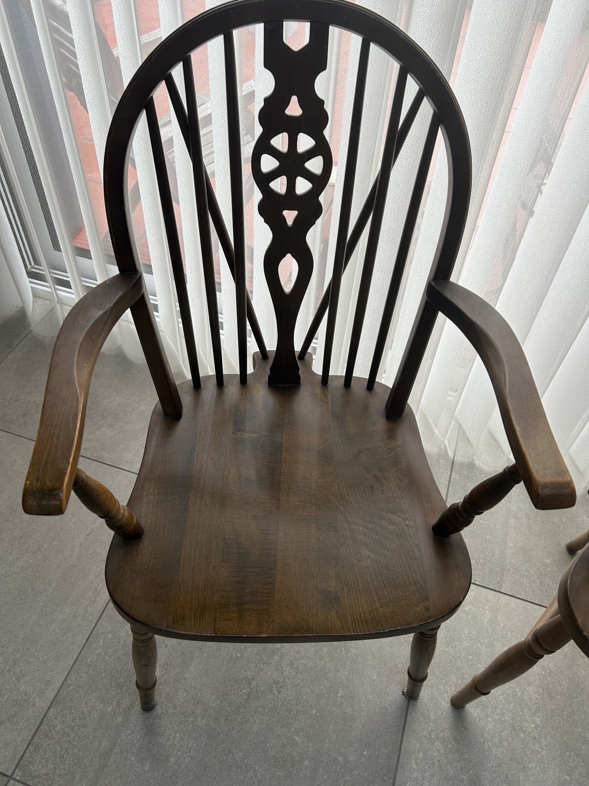 Mid Century Set Of 6 Windsor Wheelback Dining Chairs With Carvers (Dated 1976) photo Furniture
