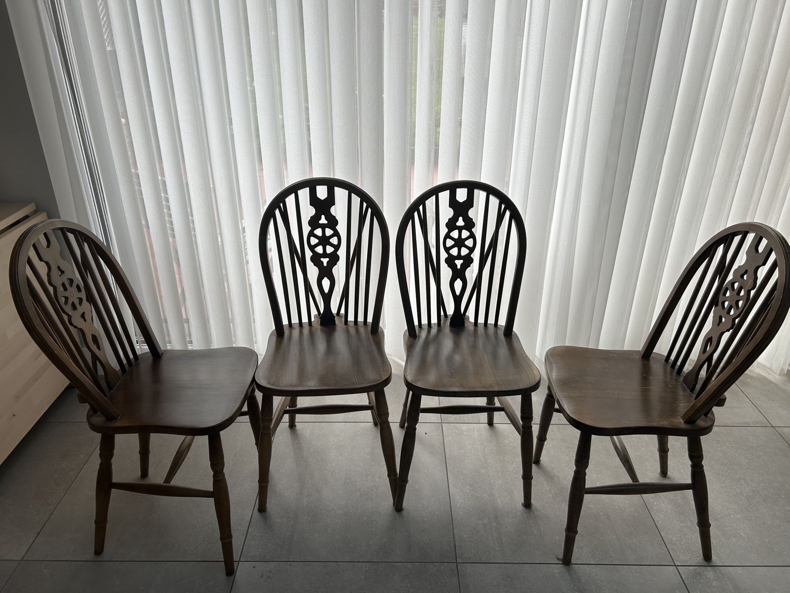 Mid Century Set Of 6 Windsor Wheelback Dining Chairs With Carvers (Dated 1976) photo buy