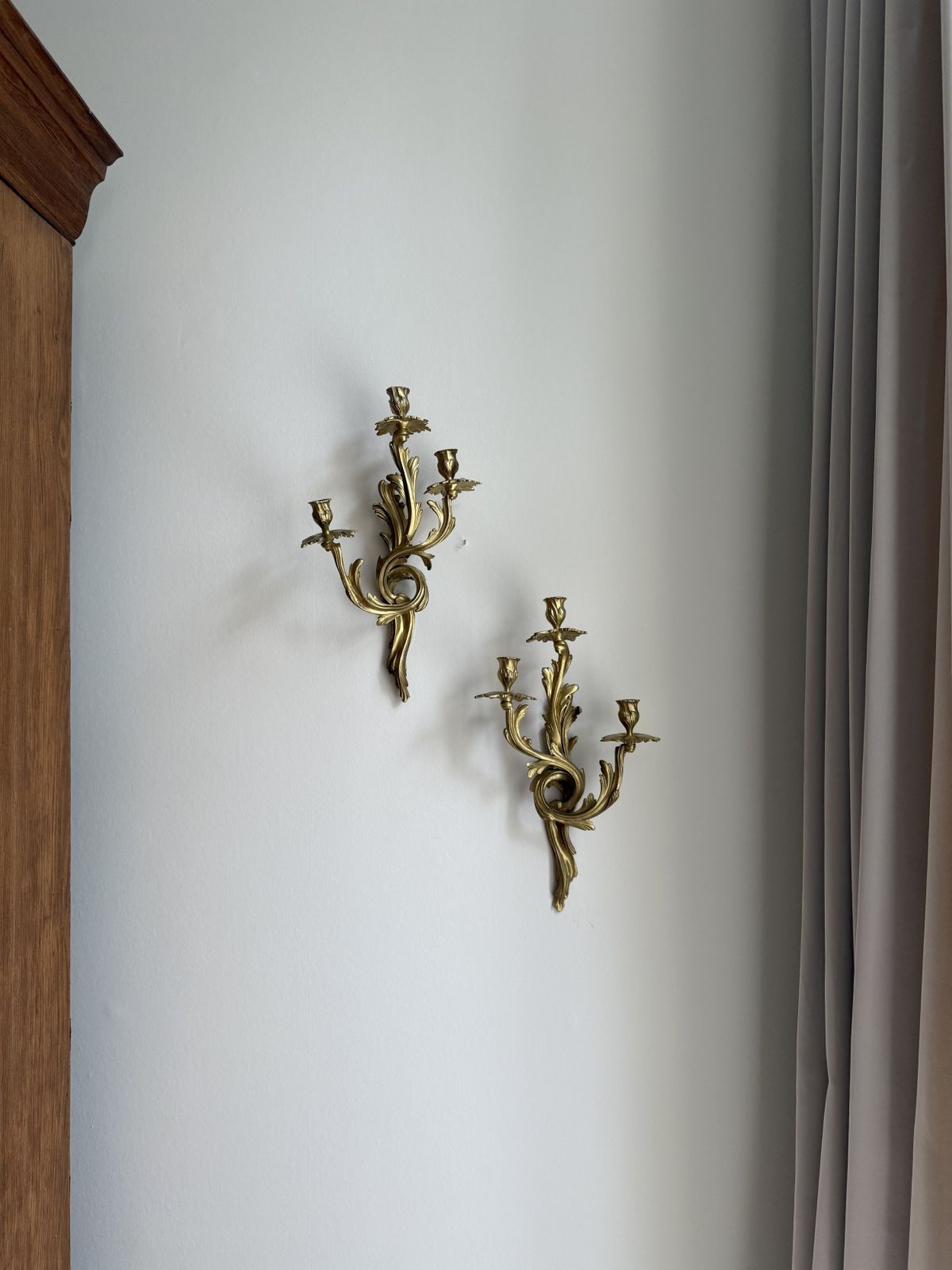 A Rare Set Of Six Early 20th Century Gilt Brass Wall Lights
