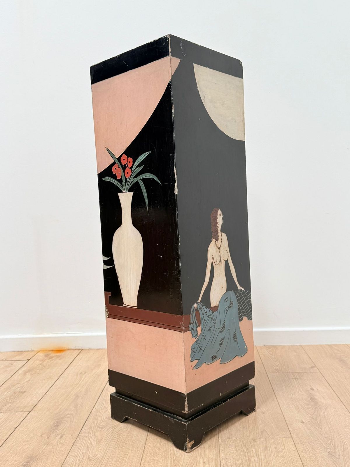 photo buy 1930s Style Art Deco Column  Delivery Available 0114