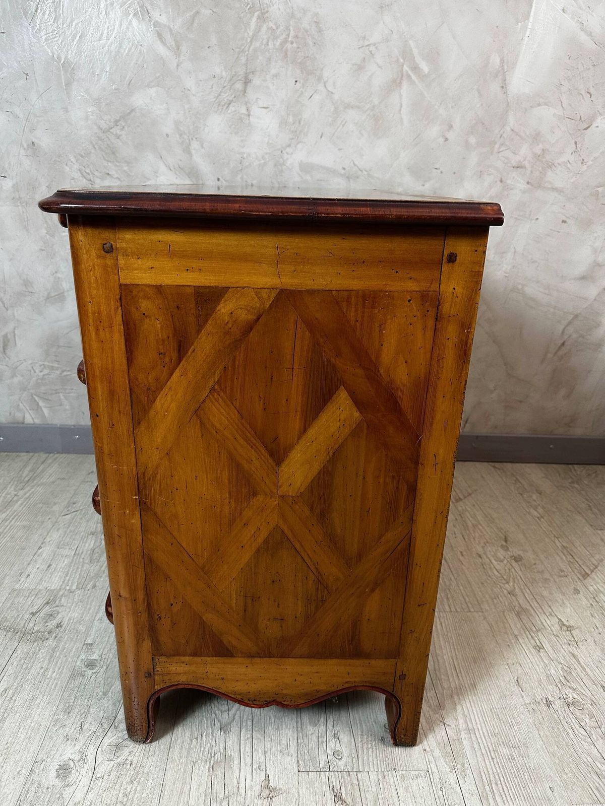 photo for sale Chest Of Drawers, Early 20th Century