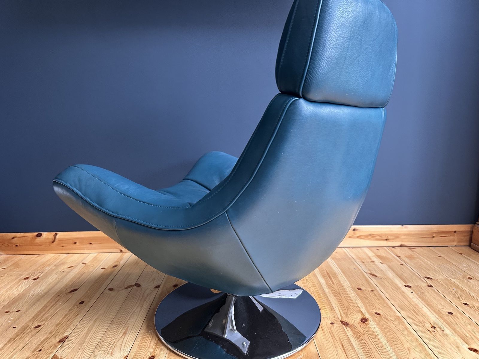 Retro Swivel Armchair In Teal Full Grain Leather With Chrome Base photo buy