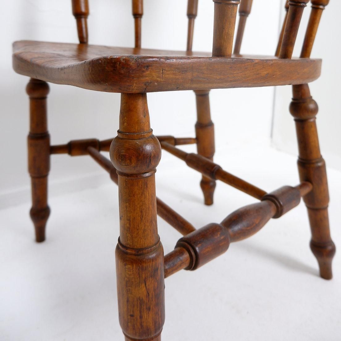 English 19th Century Smokers Bow Chair   Elm Wood photo for sale