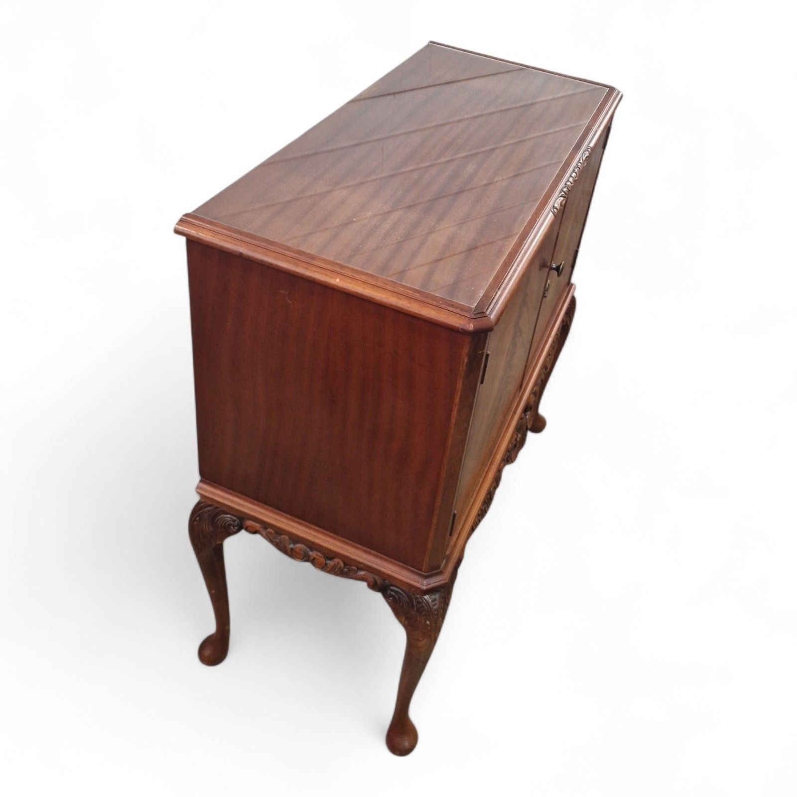 photo vintage Queen Anne Style Drinks Cabinet Cocktail Mahogany Cabriole Legs Antique Style