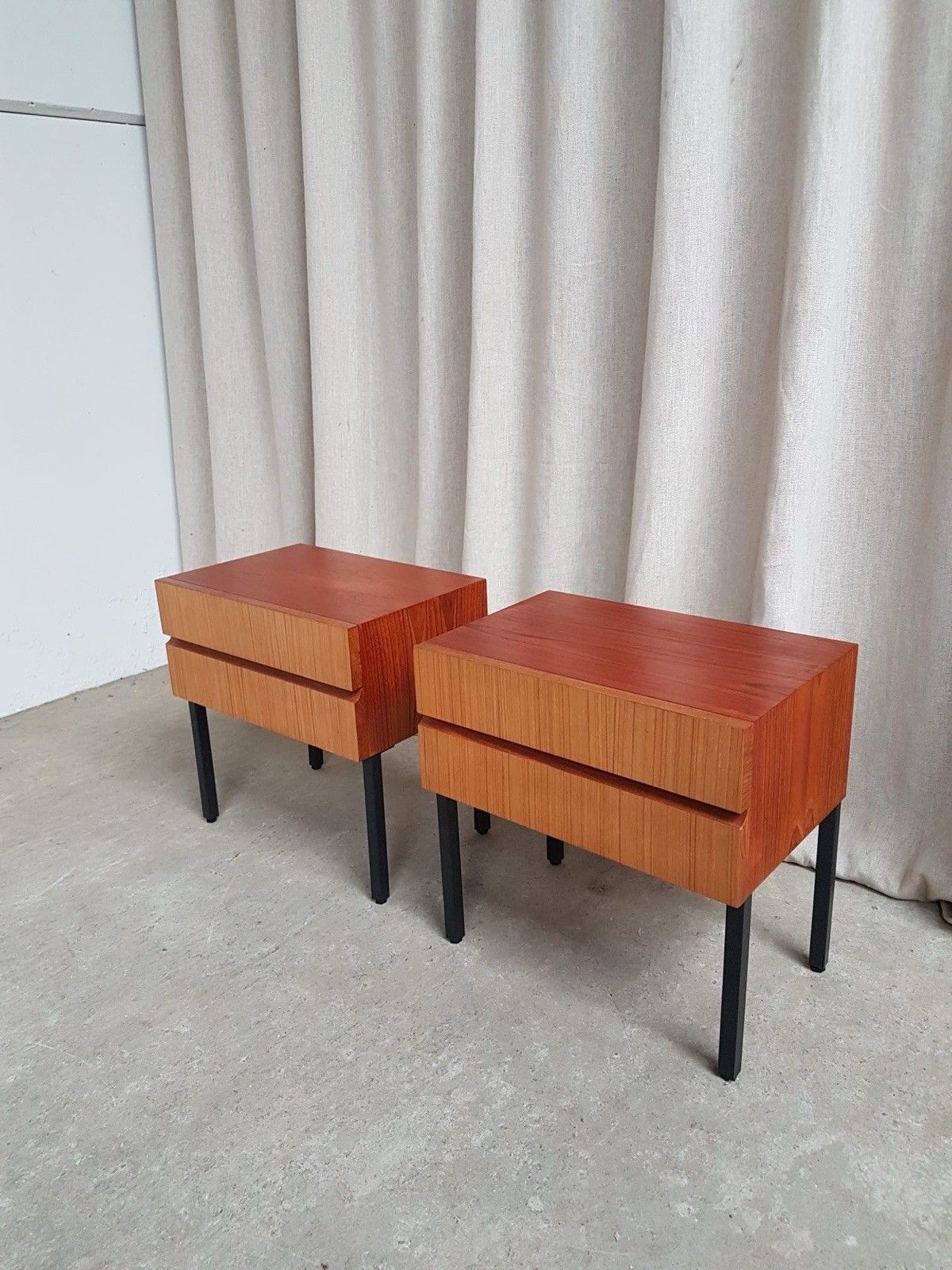 Vtg Pair Of Danish Mid Century Bedside Chest Of Drawers Tables Retro Scandi R889 photo vinterior