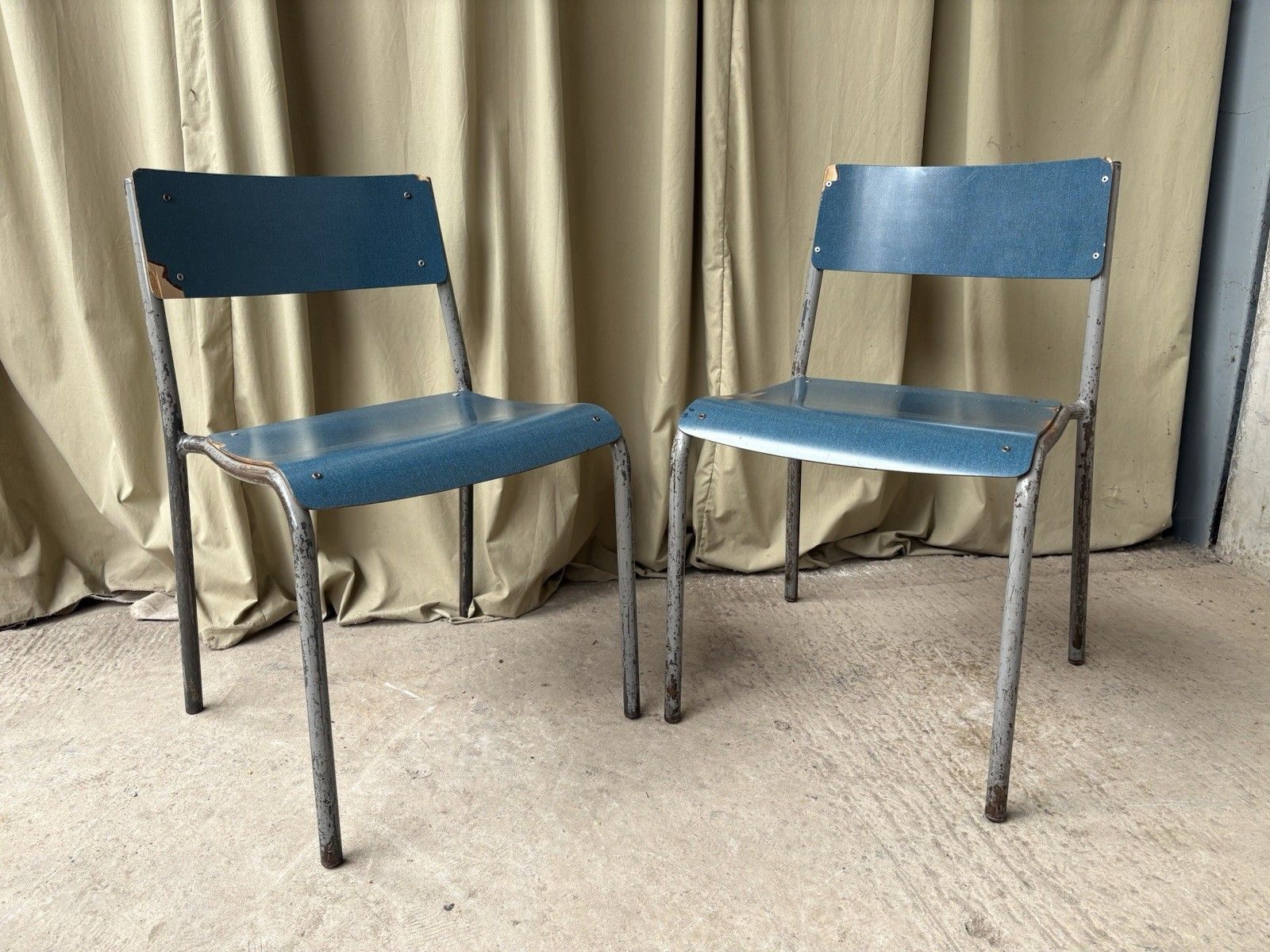 Vtg Mid Century Industrial Metal Set Of 2 Stacking Dining Chairs Retro R1195