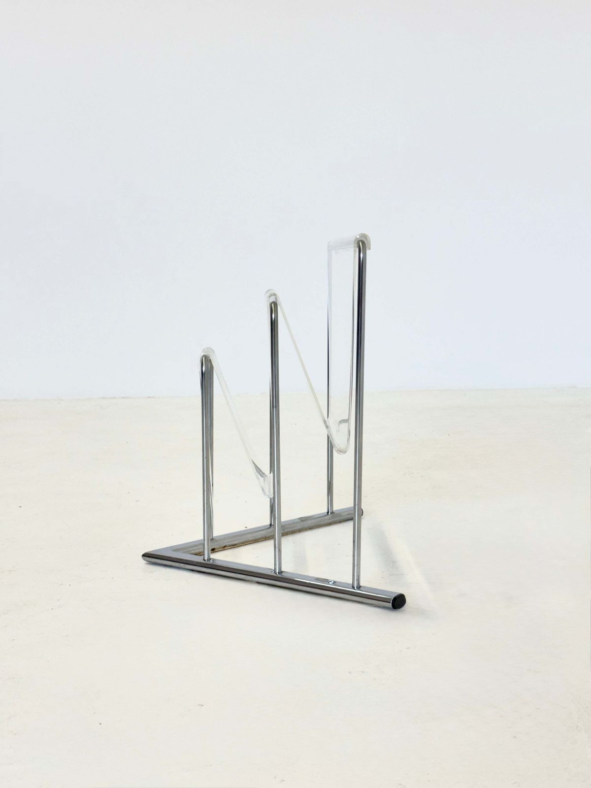 Lucite Magazine Houder Van Markus Börgens Voor D Tec photo vinterior