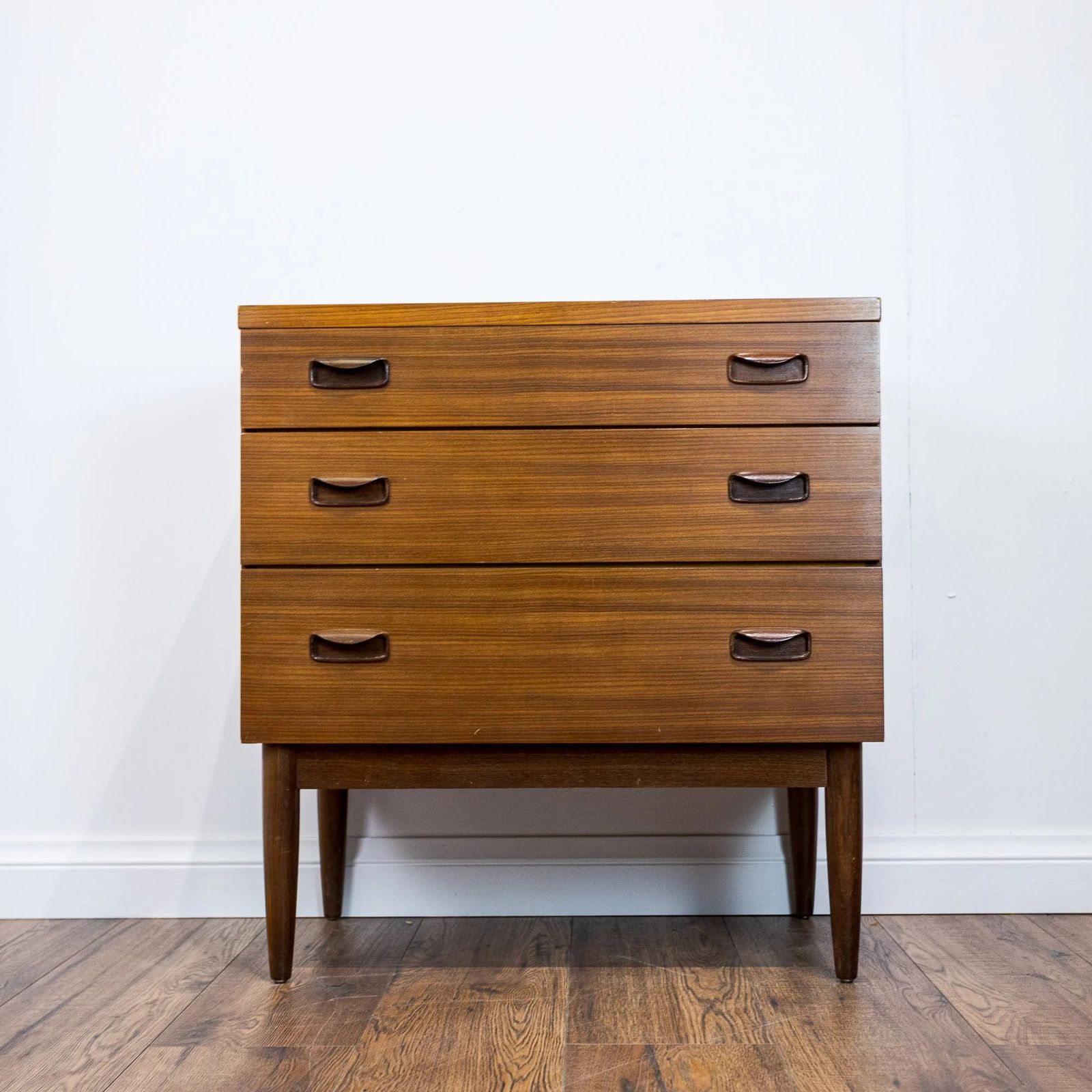 photo vinterior Wrighton Teak Chest Of 3 Drawers