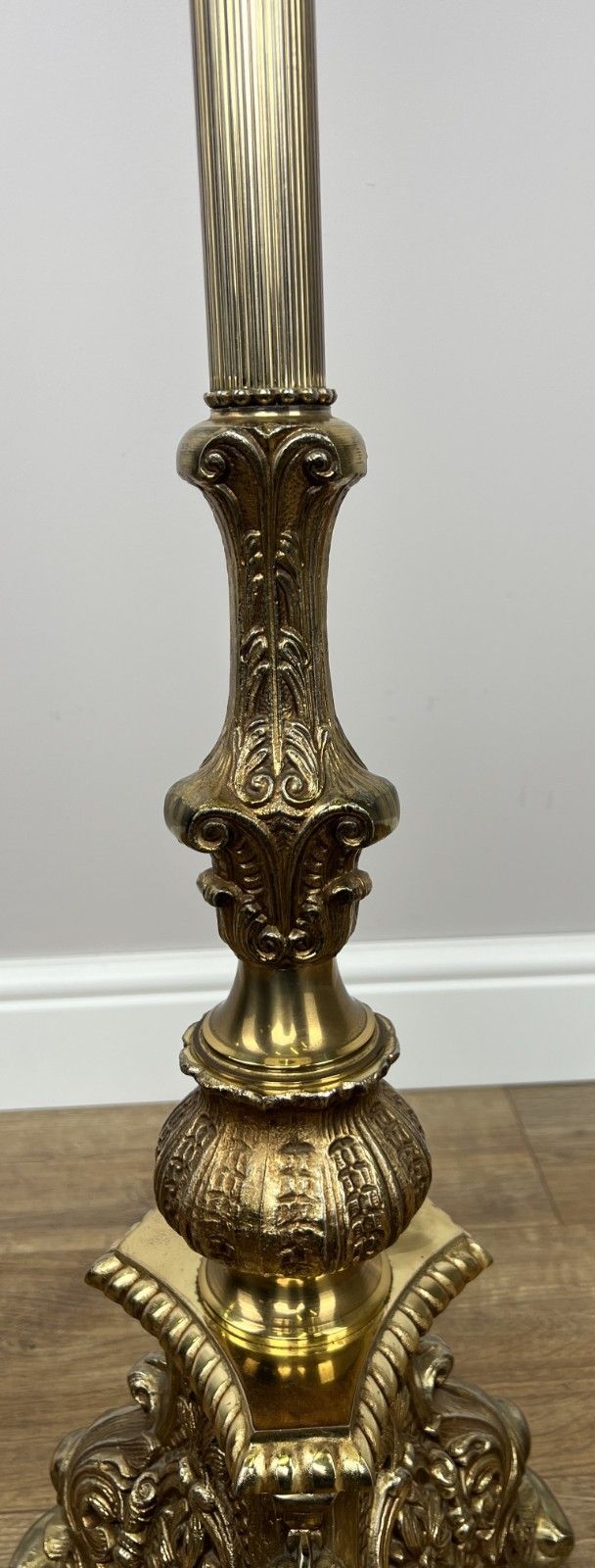 photo for sale Floor Lamp Vintage French Style Standing Lamp Ornate With Tassel Shade Lot 6076