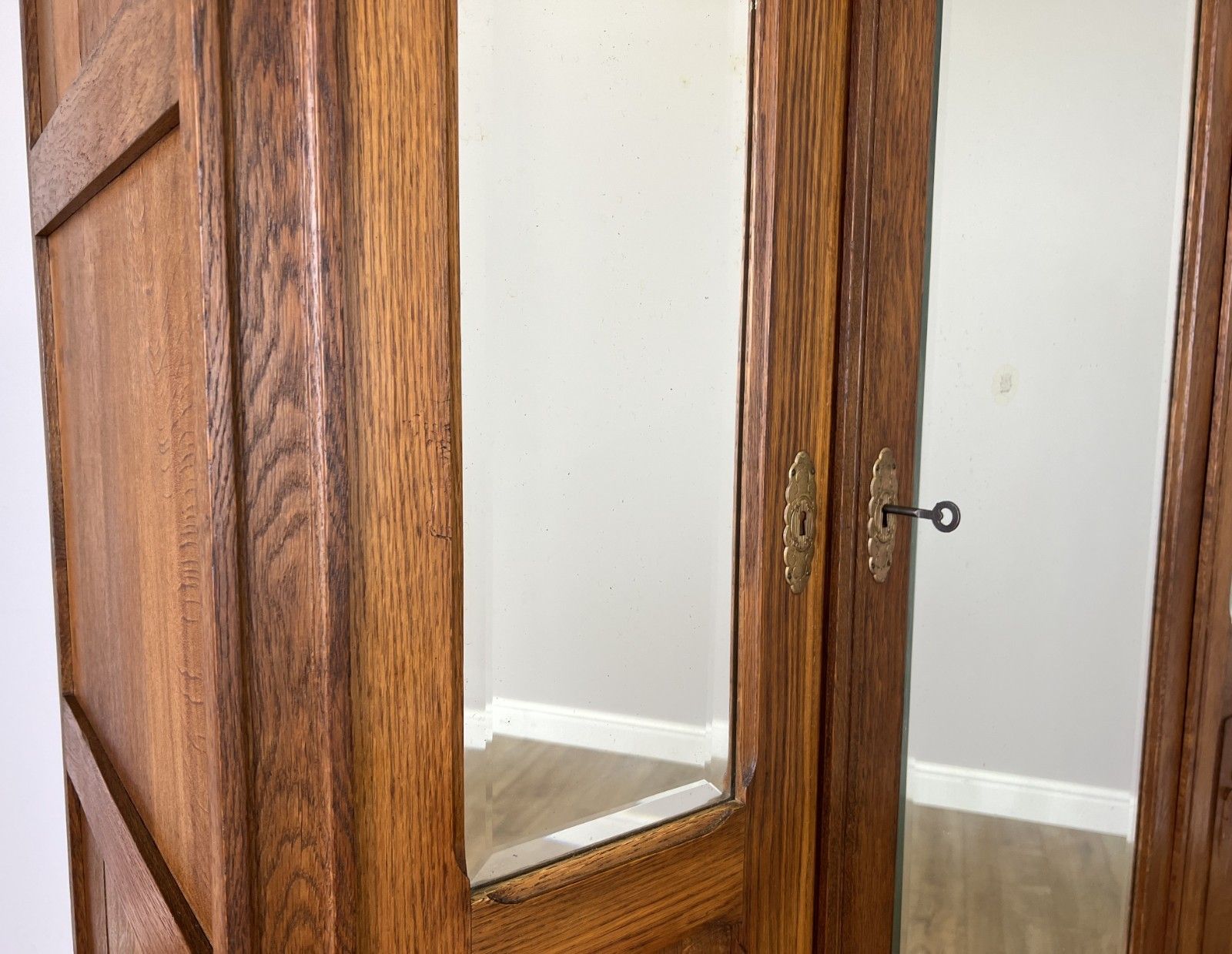 Wardrobe Antique French Oak Two Door Mirrored Carved Armoire Cabinet Lot 6097 photo 849.0