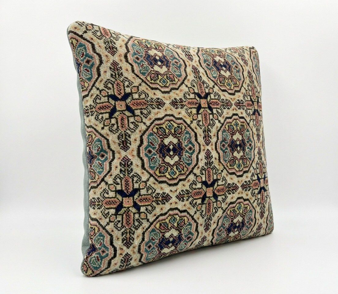 Housse de coussin en tapis Oushak turc, 49 x 49 cm photo furniture