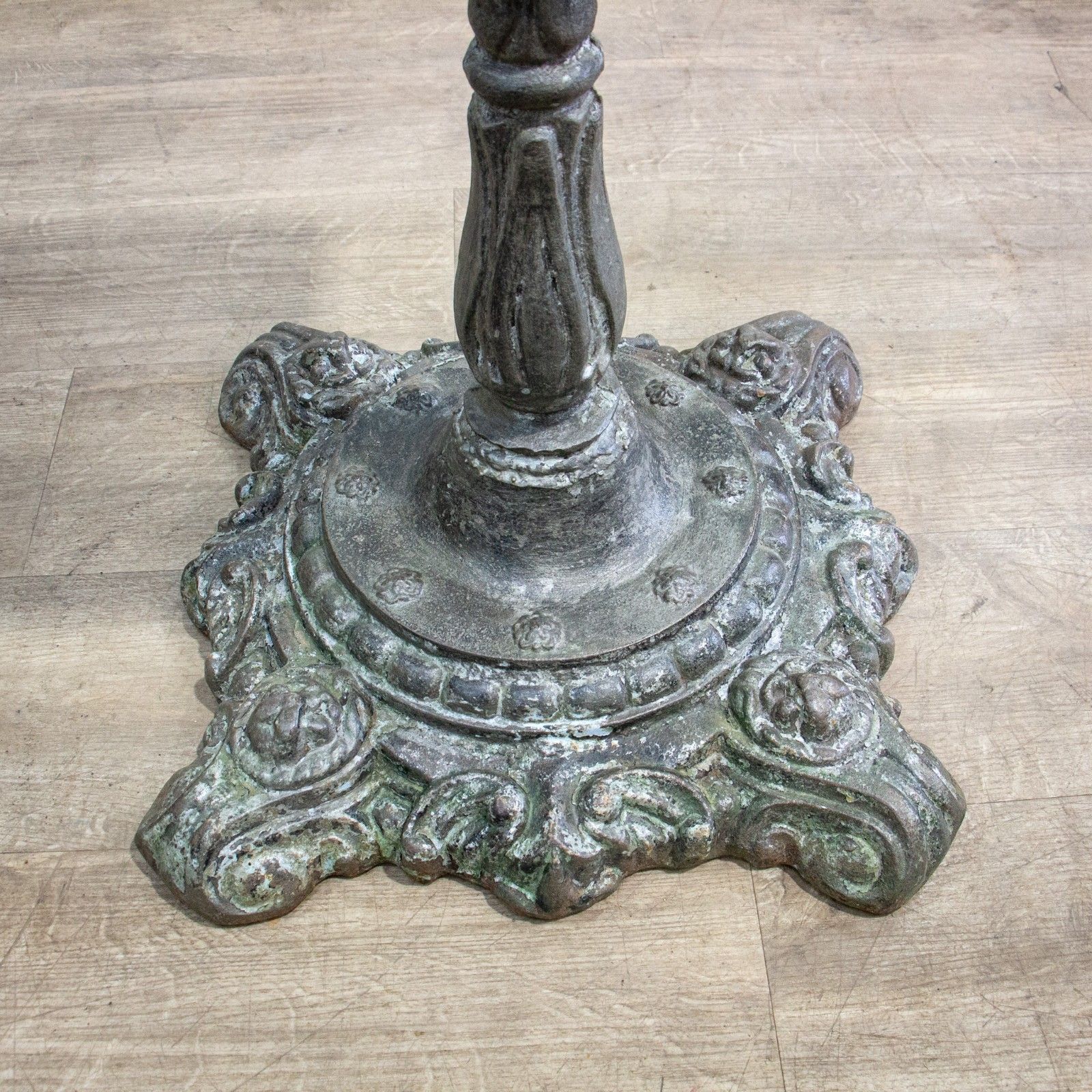Imposing Pair Of Heavy Cast Iron Plinths Or Bases photo vinterior