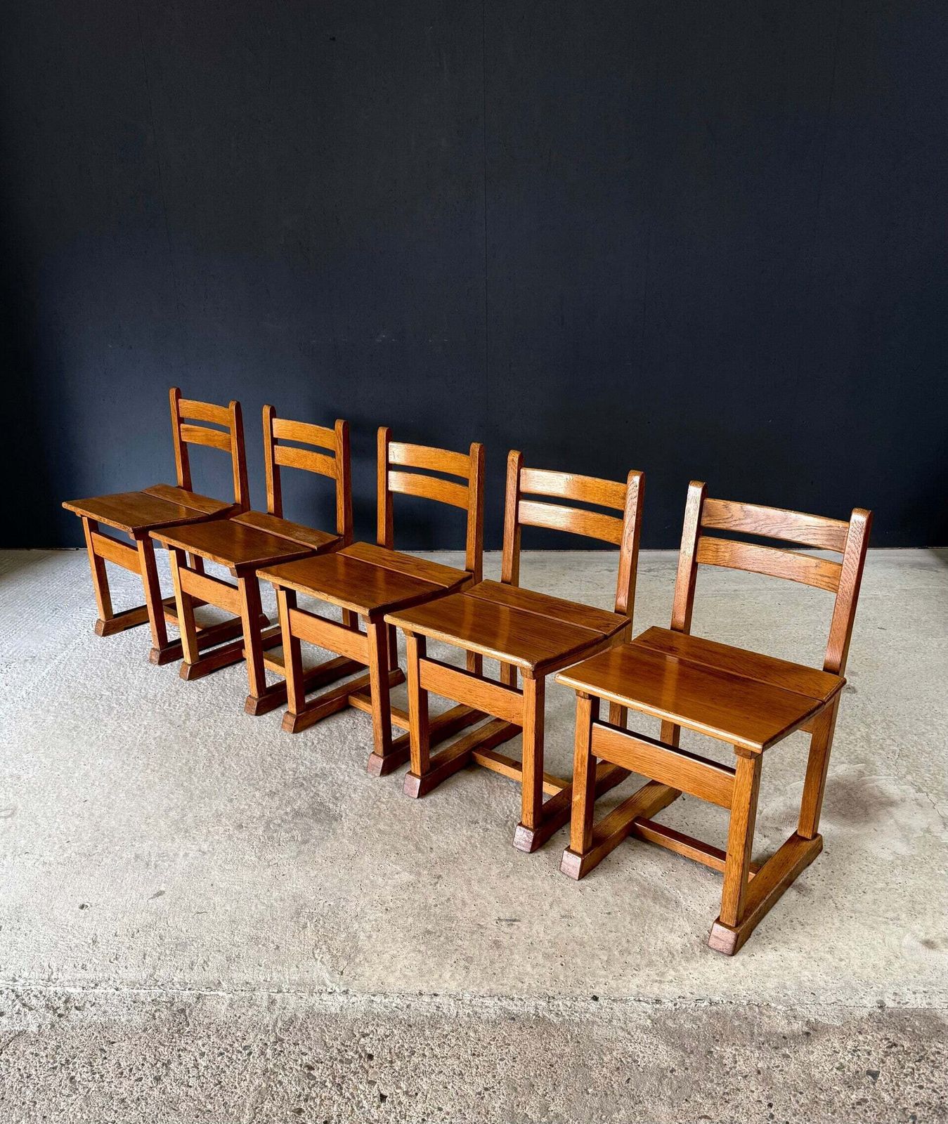 Mid-Century Handgemaakte Design Eiken Eetkamerstoelen, jaren 1950, België photo 1850.0