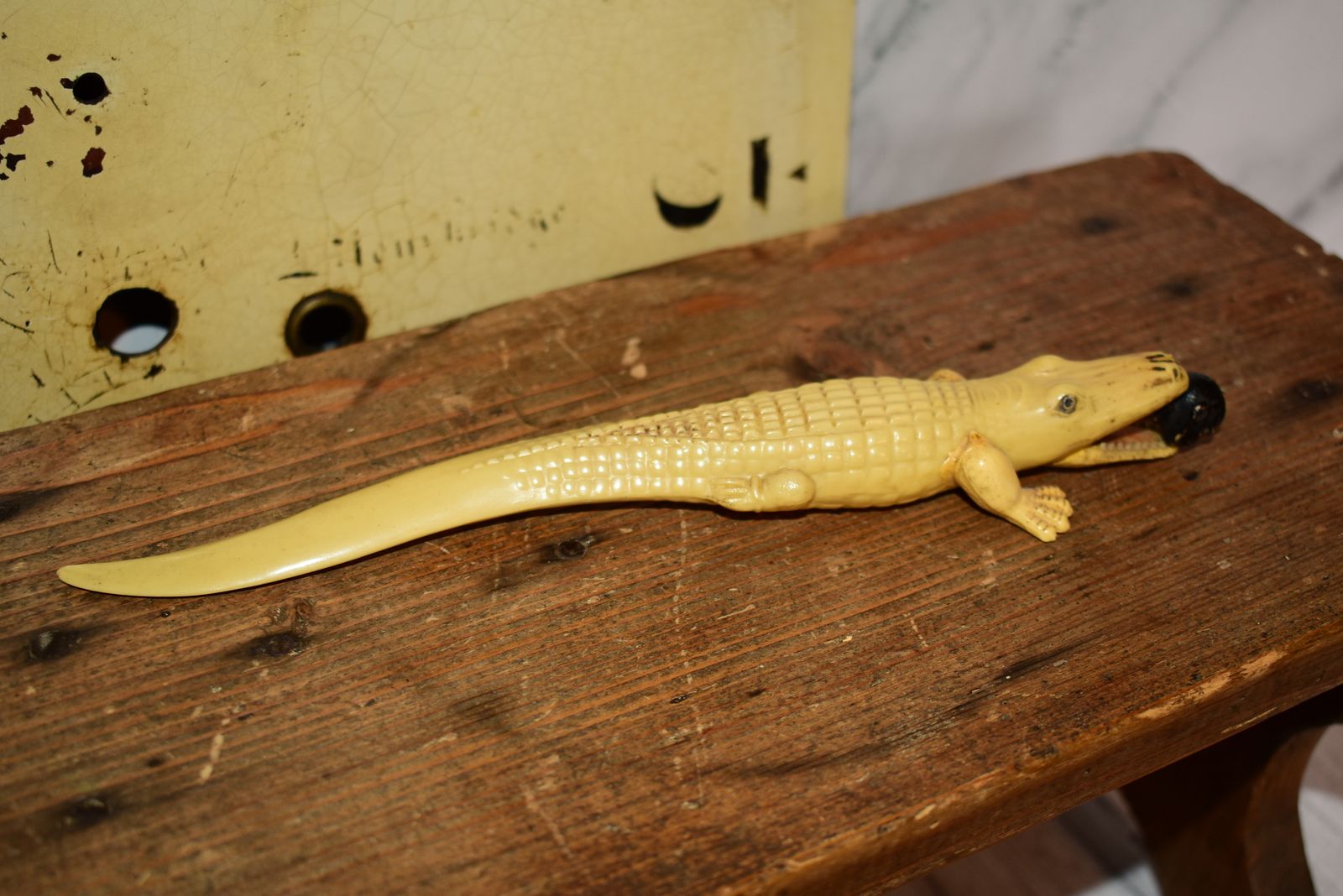 Rare 1920s Celluloid Alligator Letter Opener & Pencil Holder Set photo 118.0