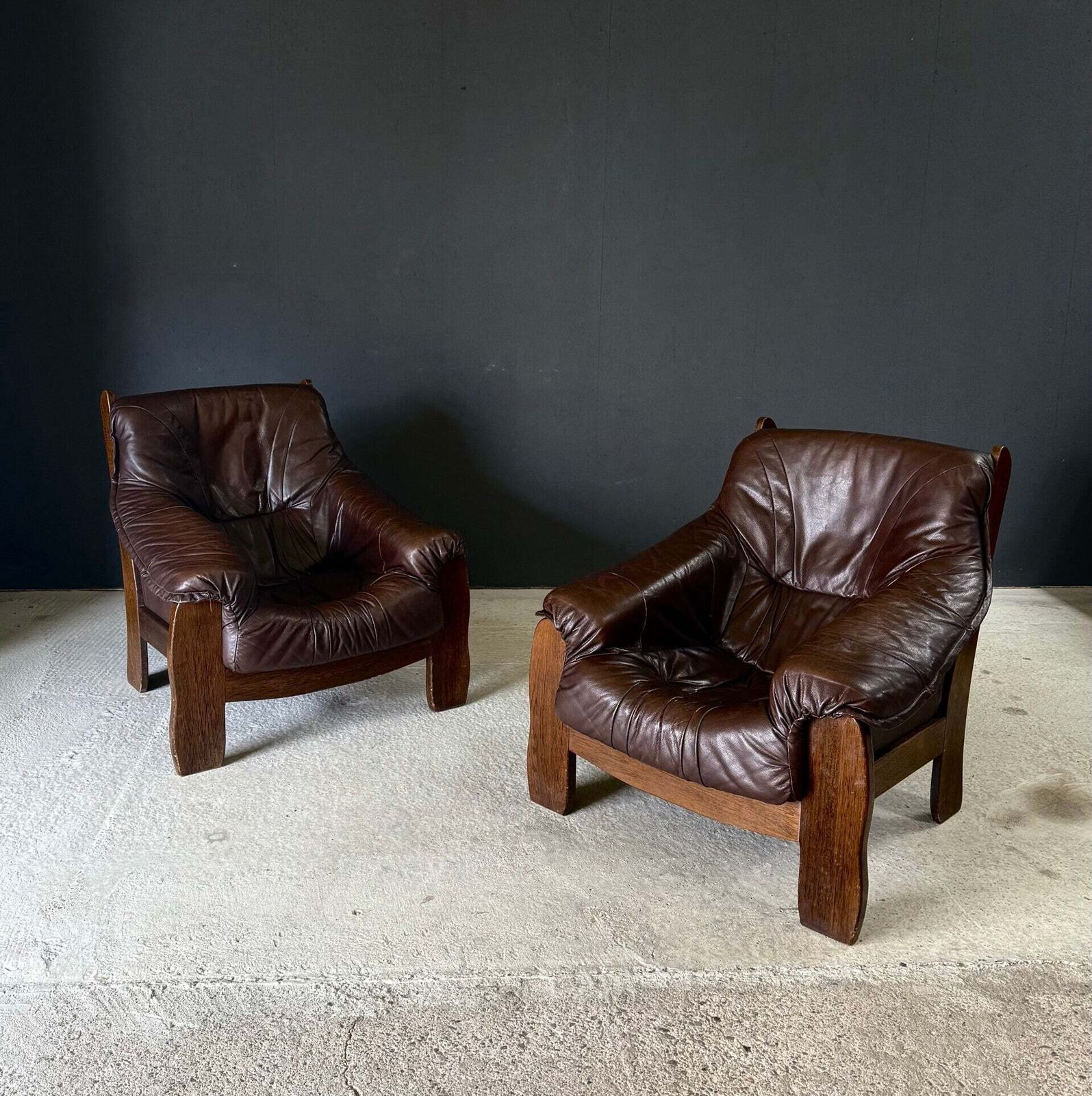 Brutalist Design Fauteuilset Van Leer En Eiken, België, Jaren 1970 photo for sale