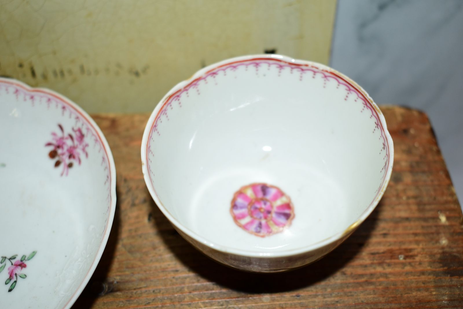 18th Century Chinese Export Famille Rose 3 Piece Tea Set   Qianlong Period C.1750 photo vinterior