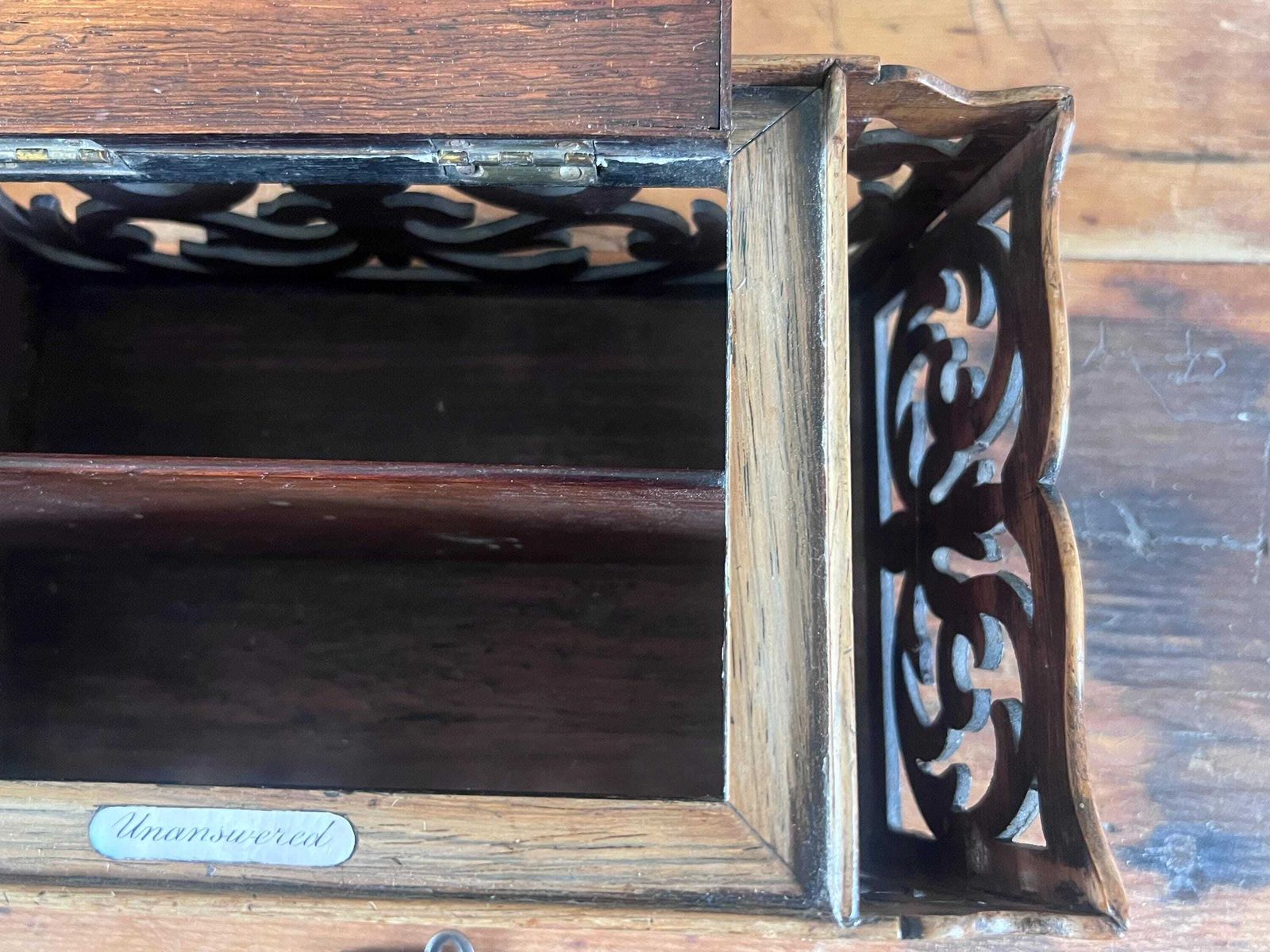 photo vinterior Antique Carved Oak Letter Box With Key, Victorian Gothic Revival Correspondence Post Box, Dual Slot Answered Unanswered Desk Organiser