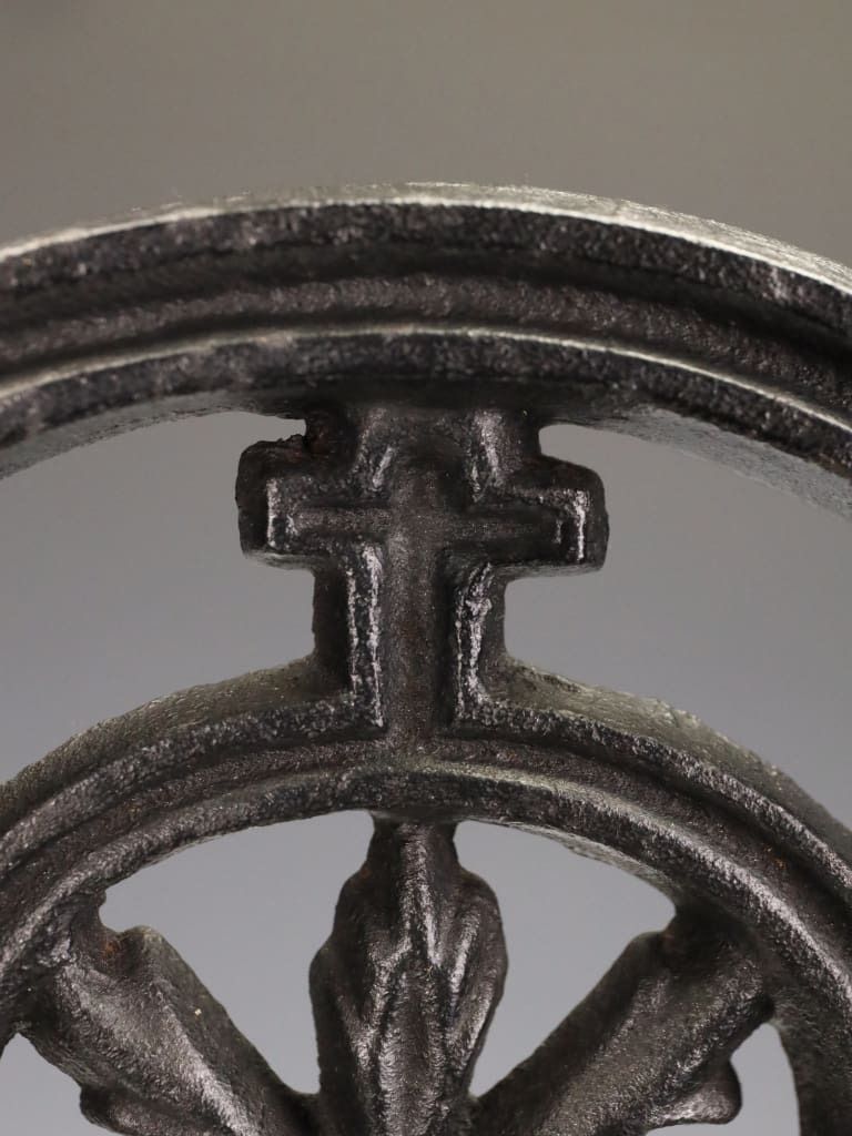 395.0 Superb Victorian Cast Iron Stick Stand/Umbrella Stand With Neo Classical Detail photo
