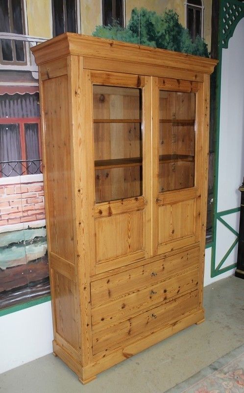 Commercial Furniture In Pichpin 1900 photo furniture