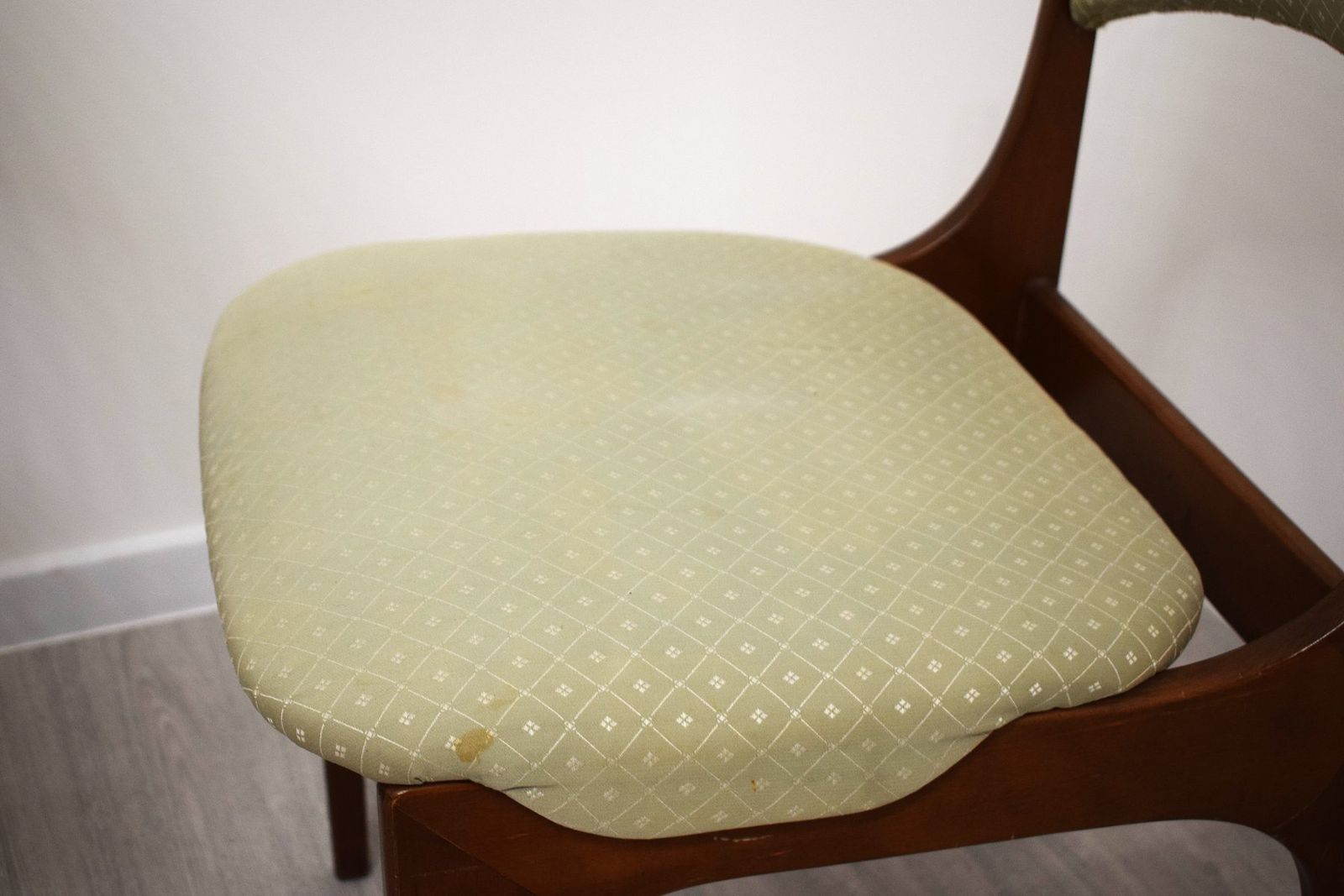Beatrice Chairs By Giuseppe Gibelli For Sormani, 1970, Set Of 4 photo vinterior