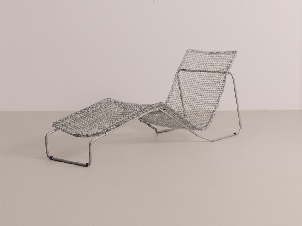 Ruffian Chaise By Niall O'flynn
