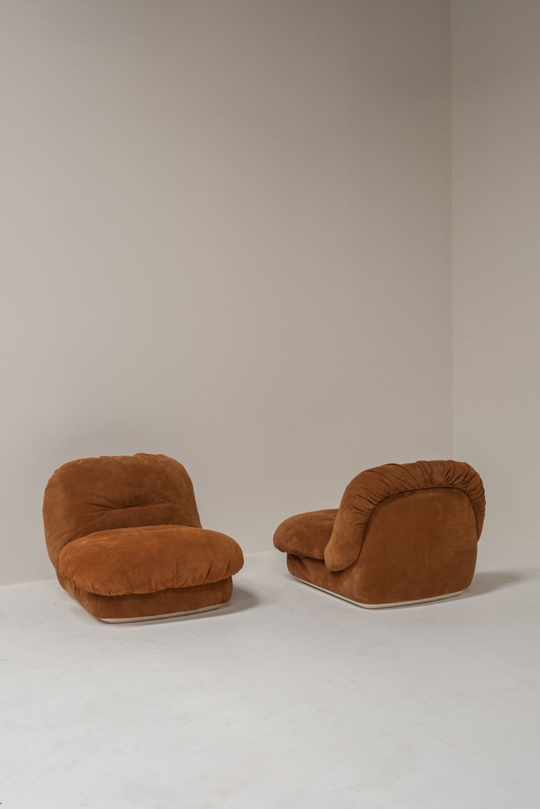 Pair Of “Jumbo” Lounge Chairs By Alberto Rosselli For Saporiti Italia, Italy 1970s